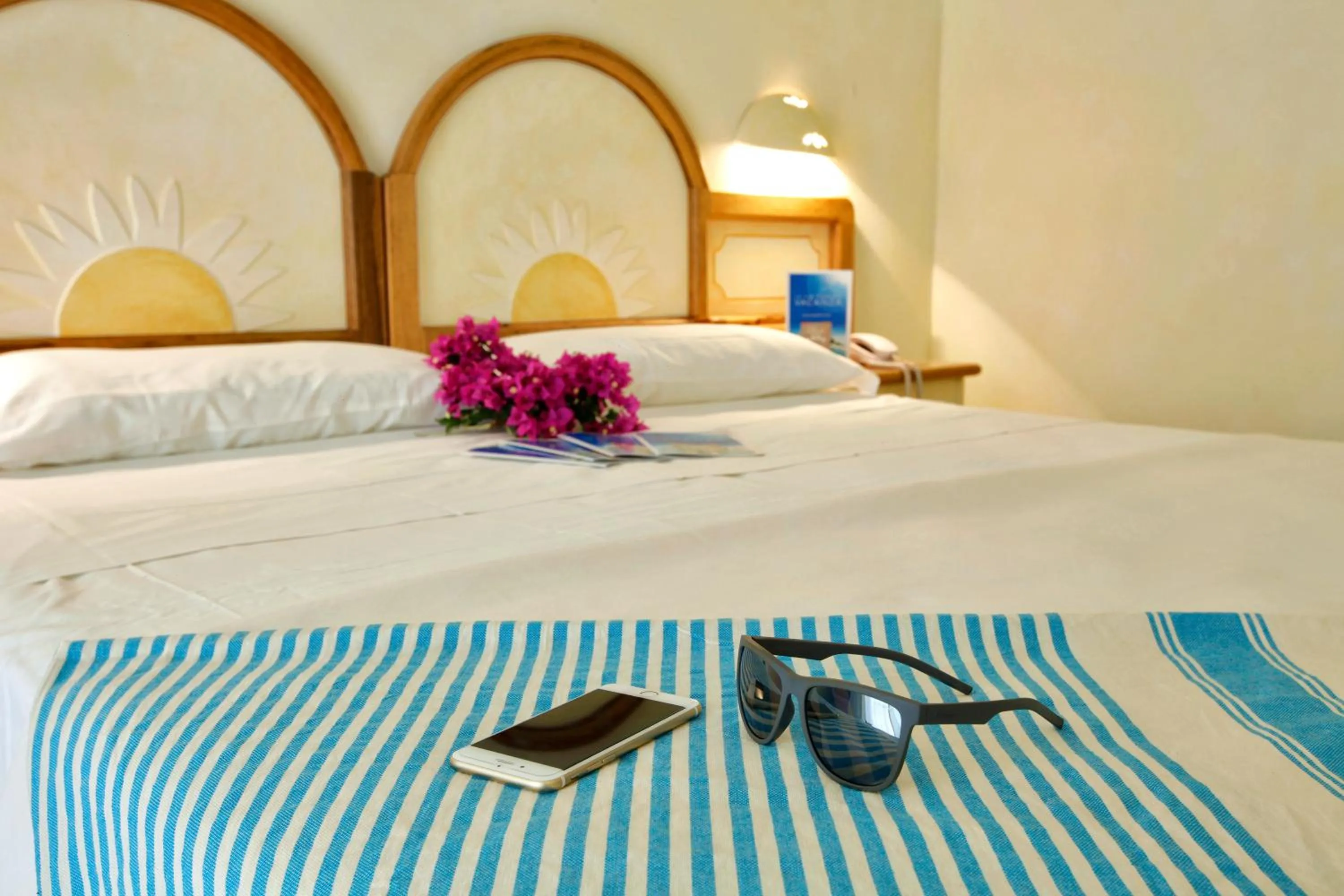 Photo of the whole room, Bed in Club Esse Posada