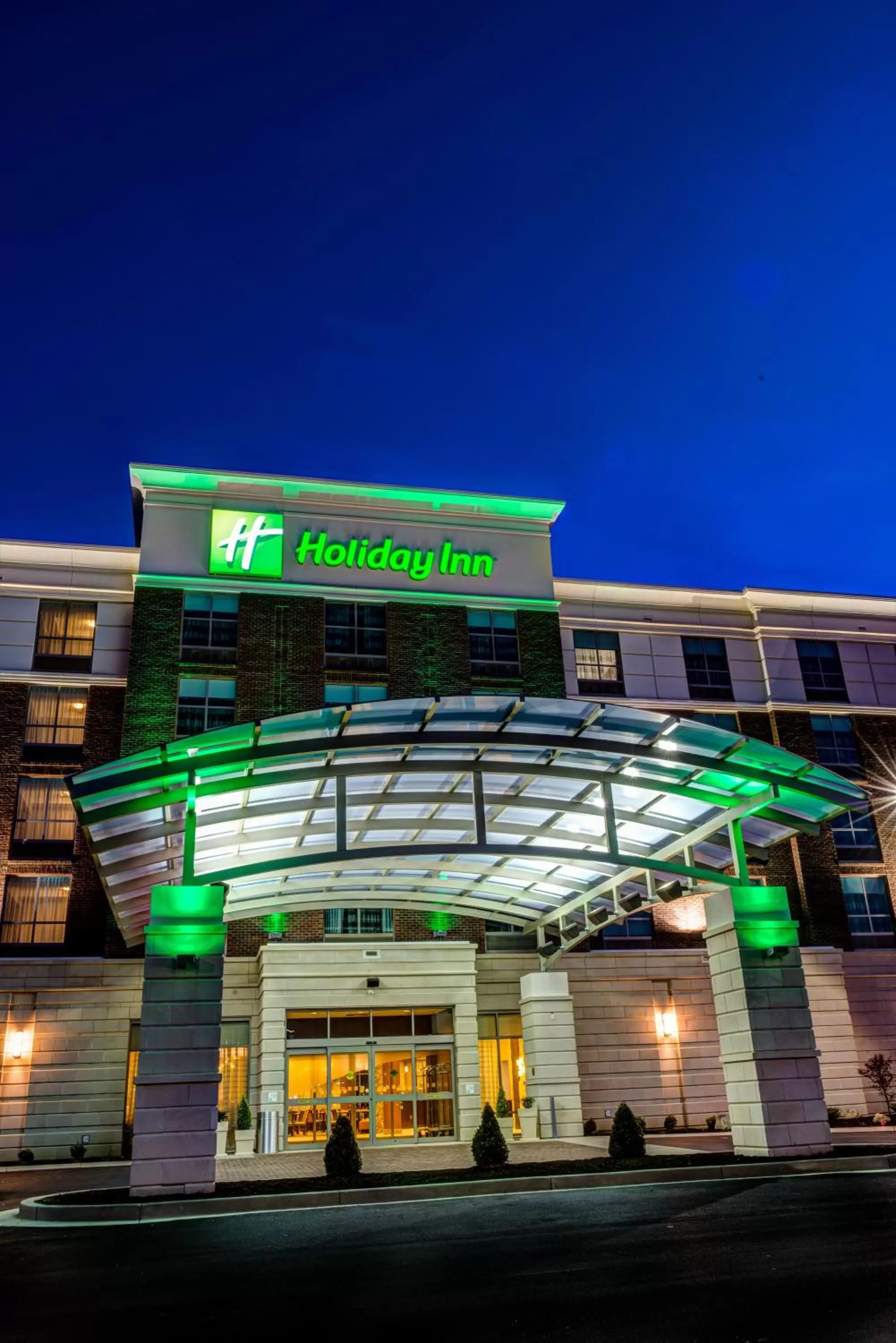 Property building in Holiday Inn Owensboro Riverfront by IHG
