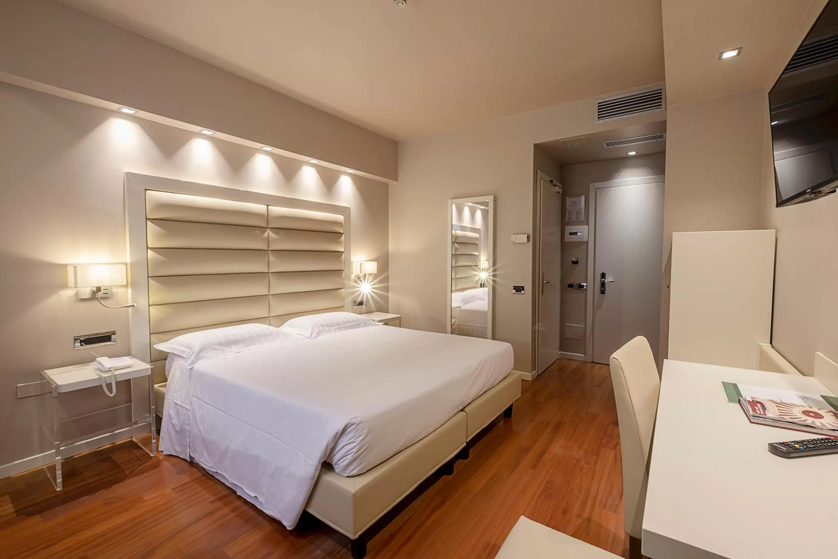 Bed in Hotel Touring