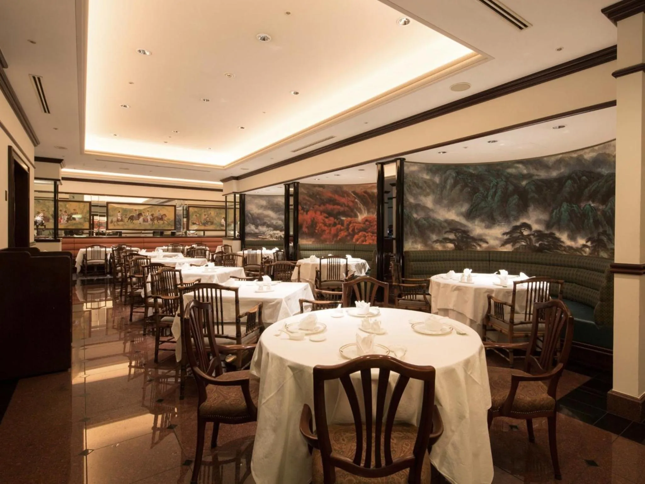 Restaurant/places to eat in Hotel East 21 Tokyo