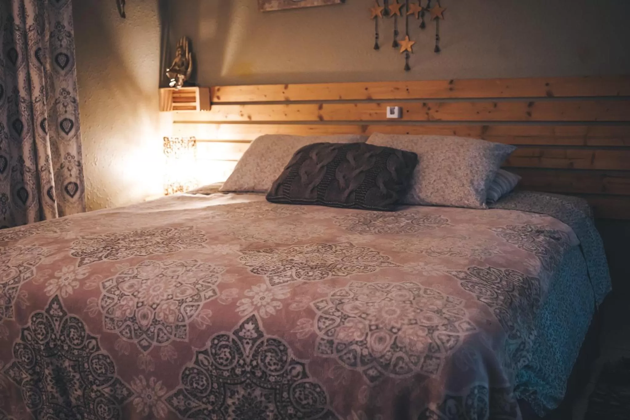 Bed in Hollywood Light Haven Lodge