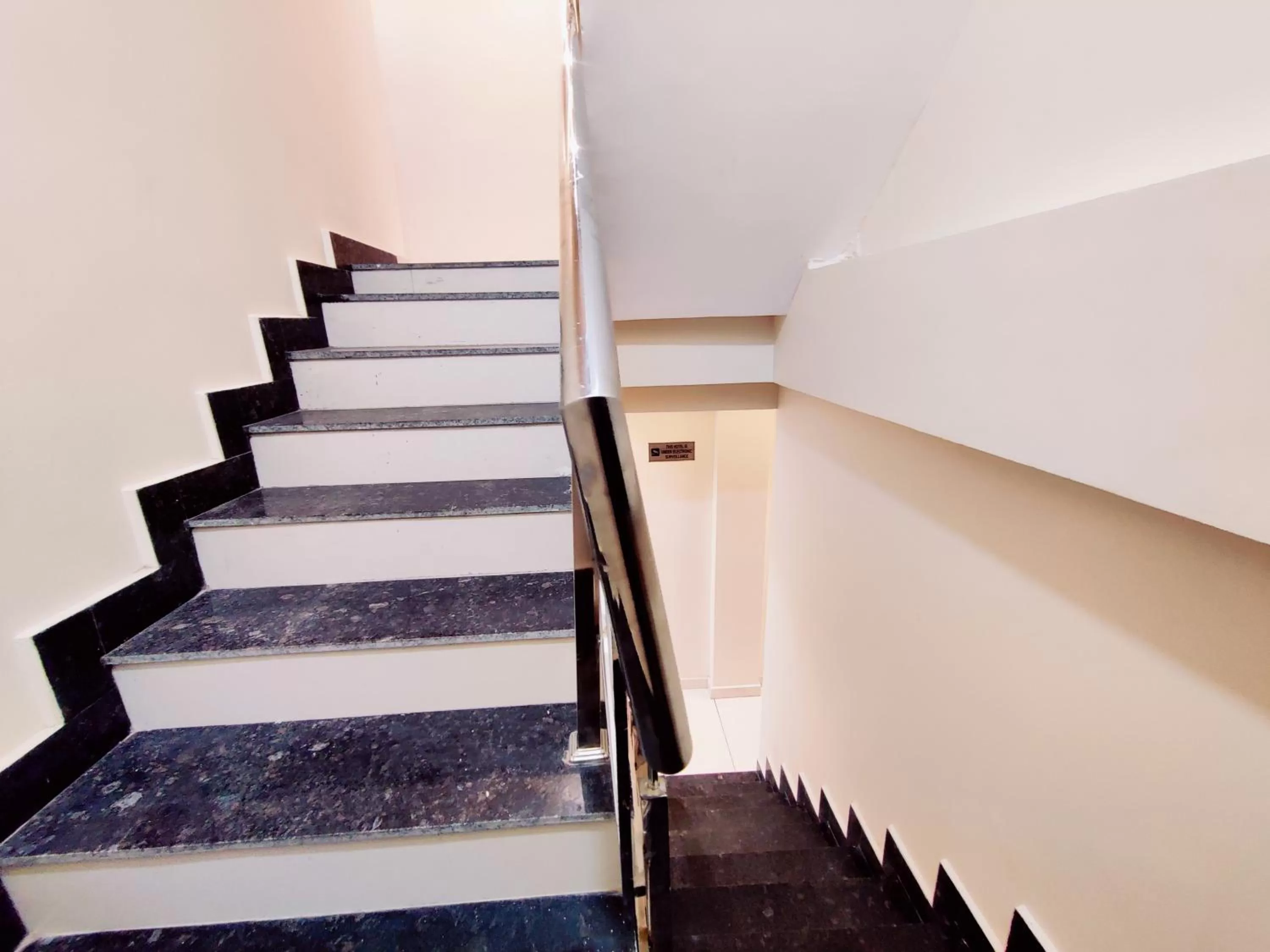 Property building in Perfect Stayz Dwarkesh - Hotel Near Haridwar Railway station