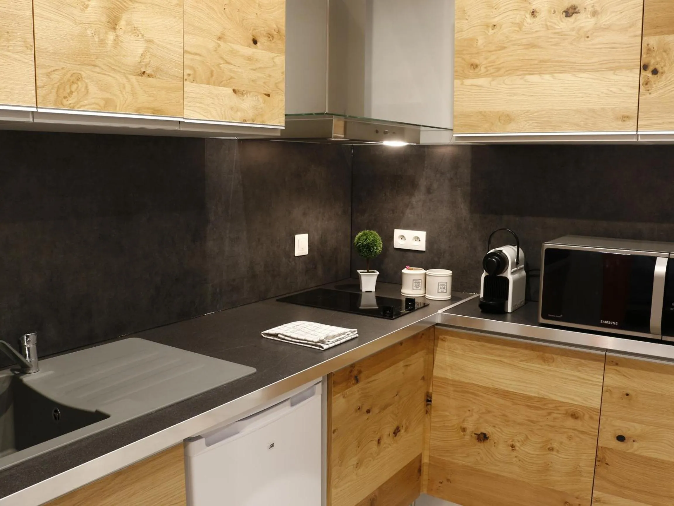 Dining area in Trankil'Apparts Gare