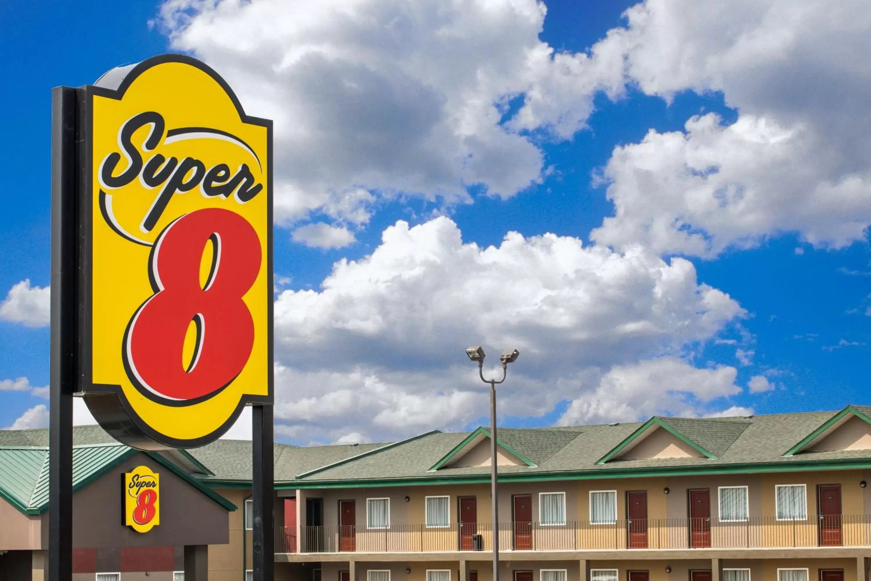 Super 8 by Wyndham Fox Creek Super 8 by Wyndham Fox Creek