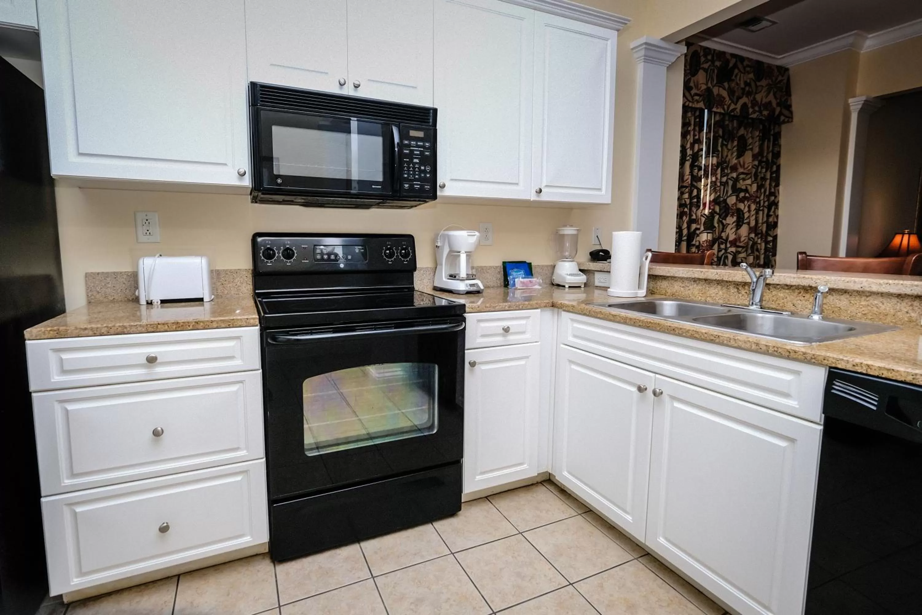 Kitchen or kitchenette in Litchfield Beach & Golf Resort
