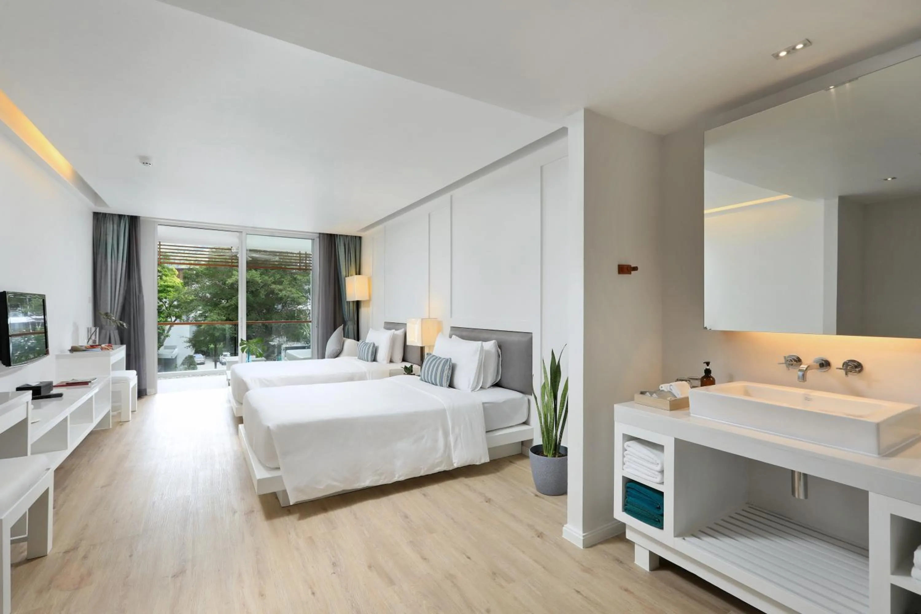 View (from property/room), Bed in Nap Patong