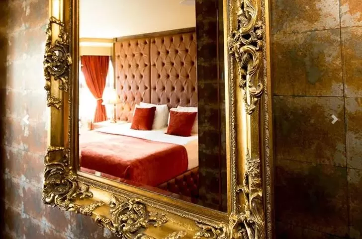 Bed in The Shankly Hotel