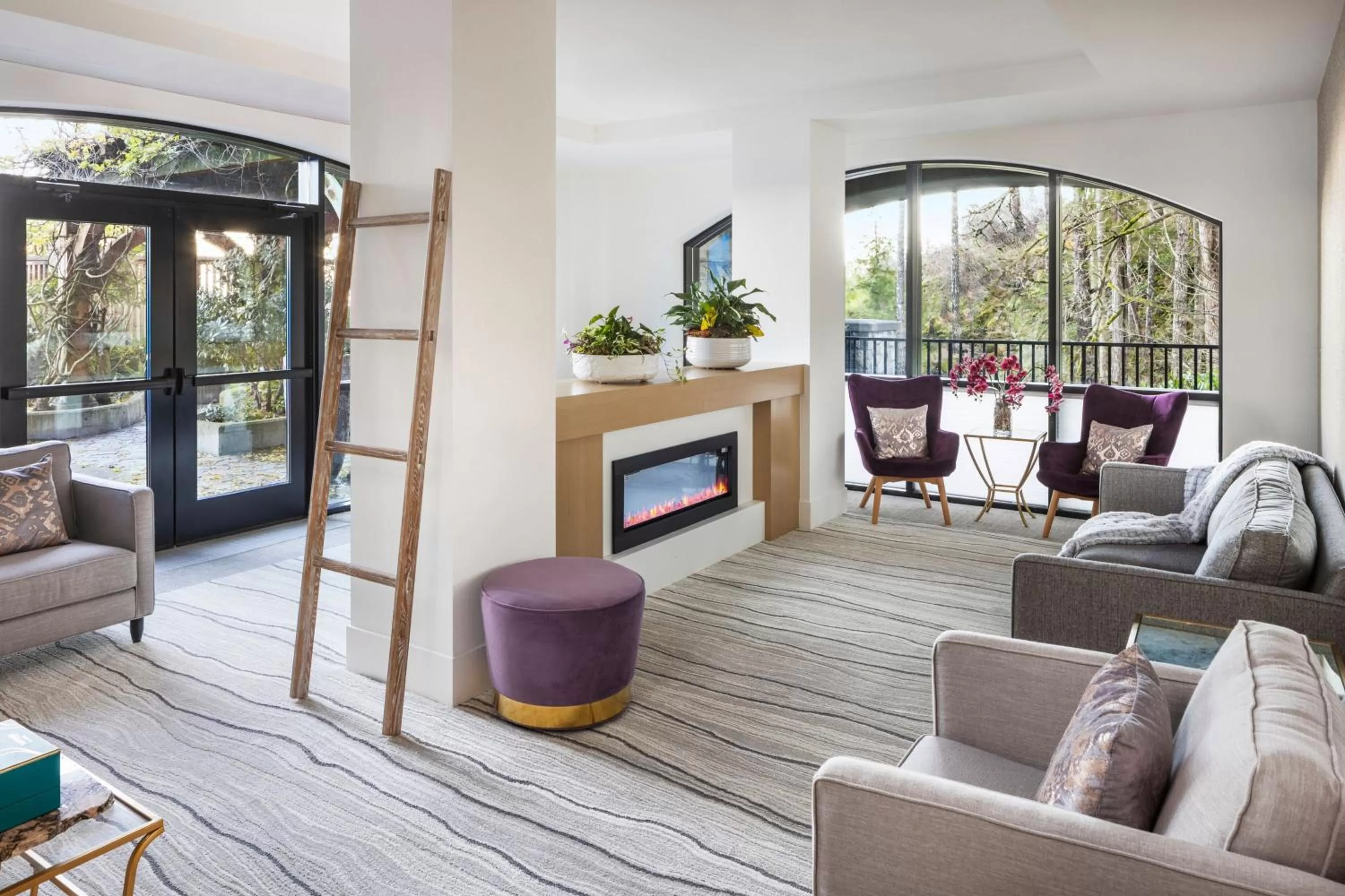 Lounge or bar in The Westin Bear Mountain Resort & Spa, Victoria