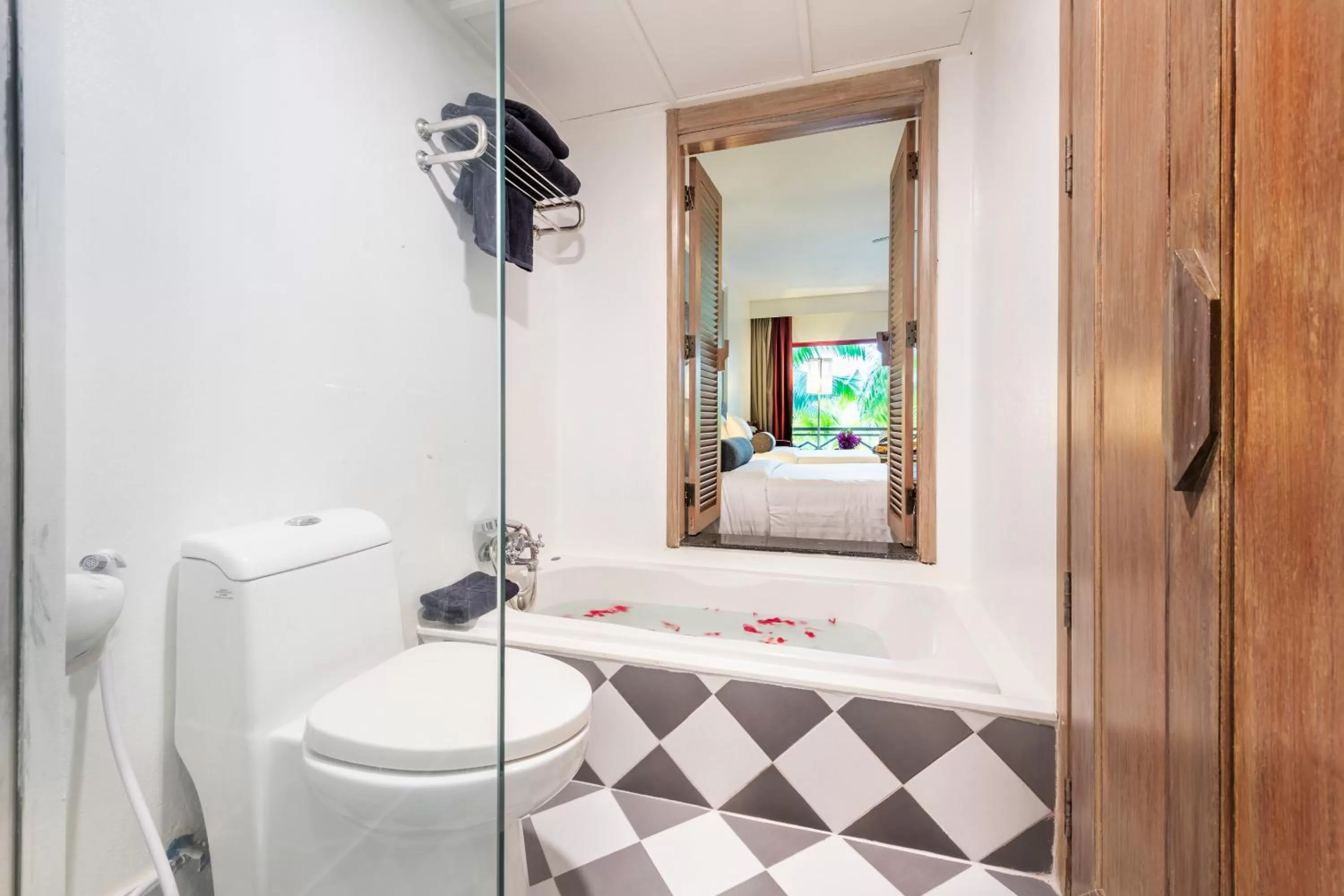 Toilet in Chada Thai Village