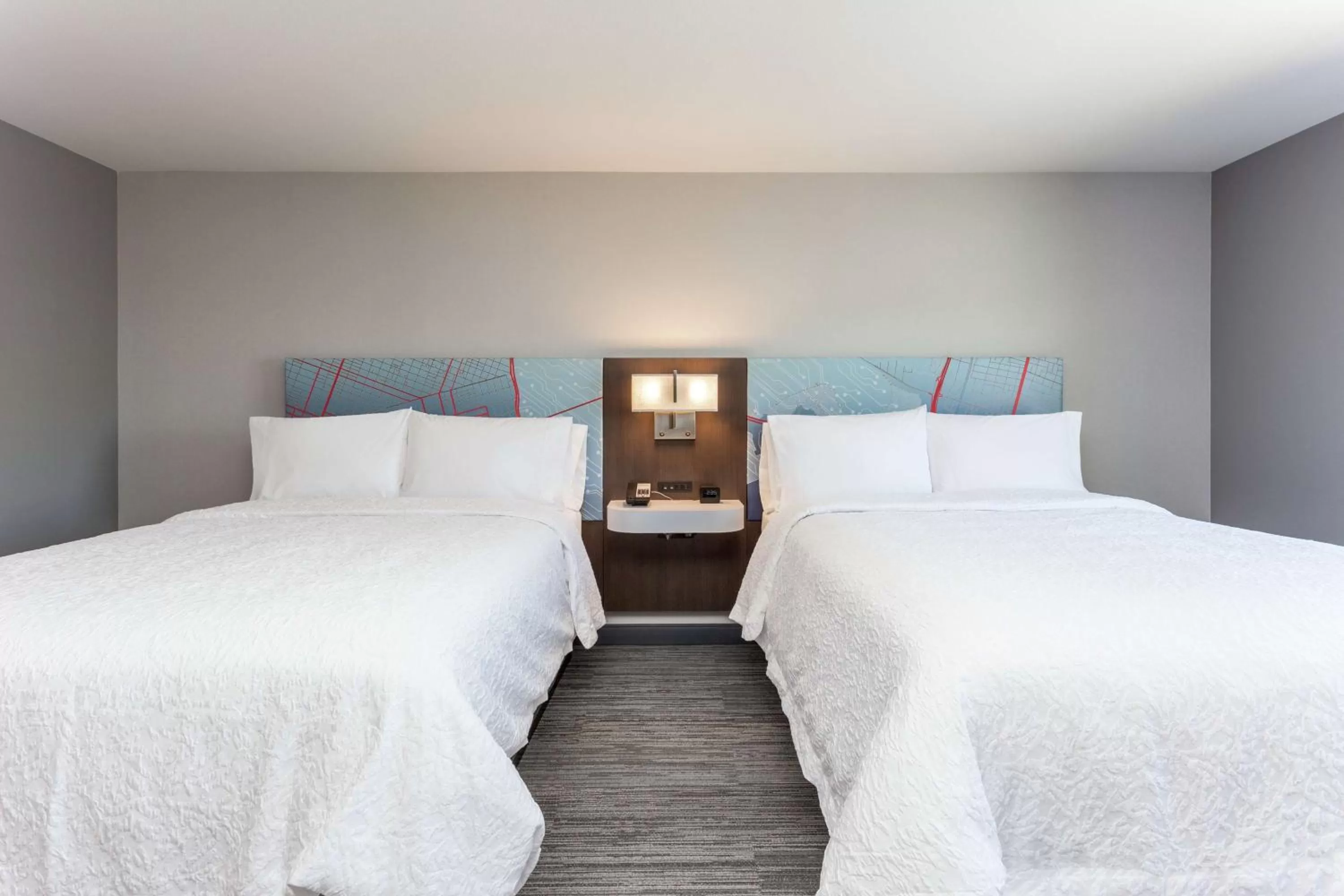 Queen Room with Two Queen Beds and City View - Mobility Accessible in Hampton Inn Oakland Downtown-City Center