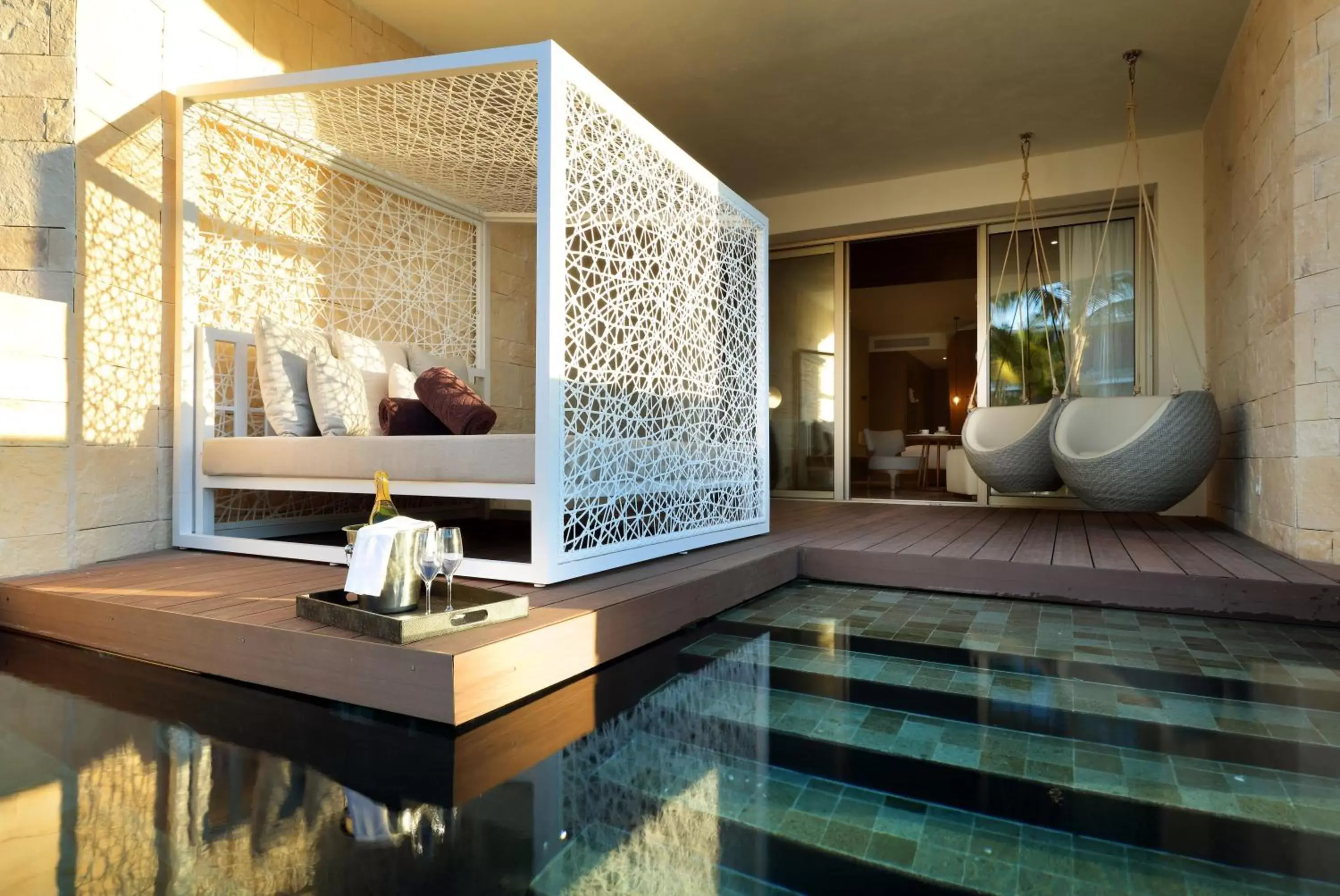 Junior Suite Swim Up in TRS Coral Hotel - Adults Only - All Inclusive Junior Suite Swim Up in TRS Coral Hotel - Adults Only - All Inclusive