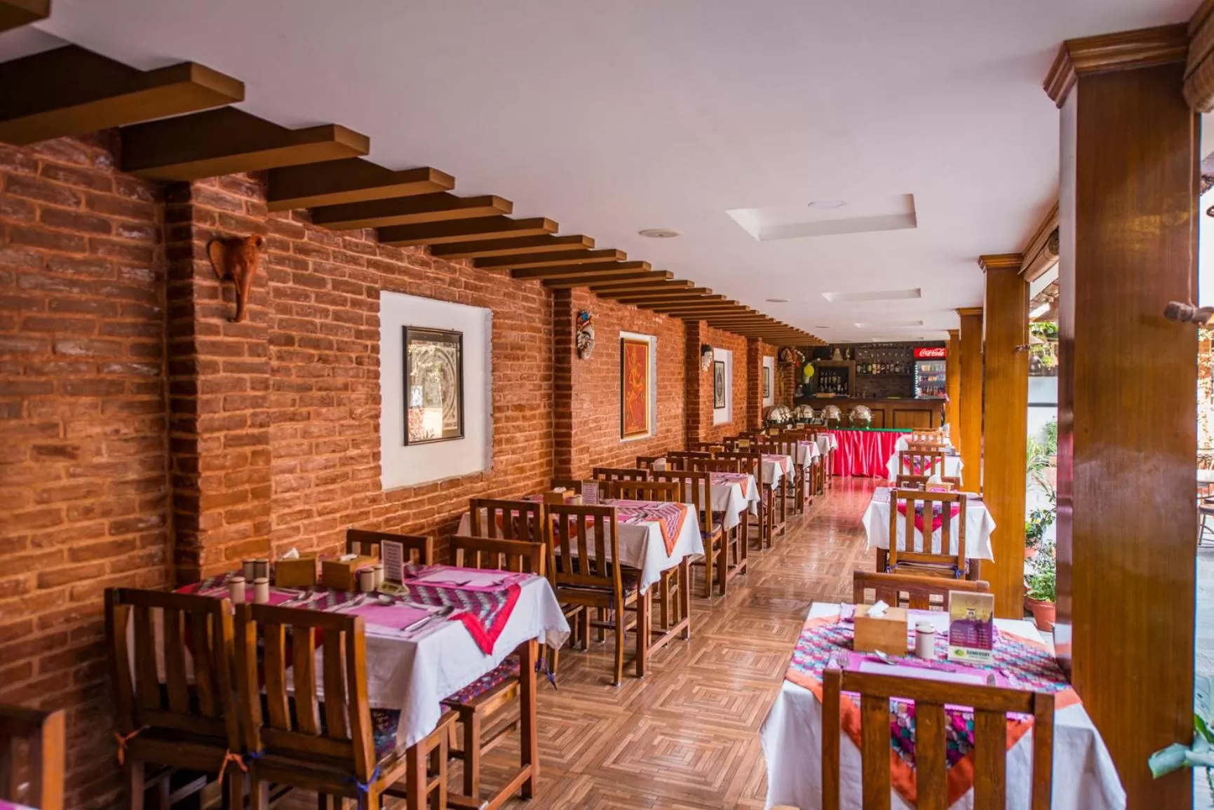Restaurant/places to eat in Apsara Boutique Hotel