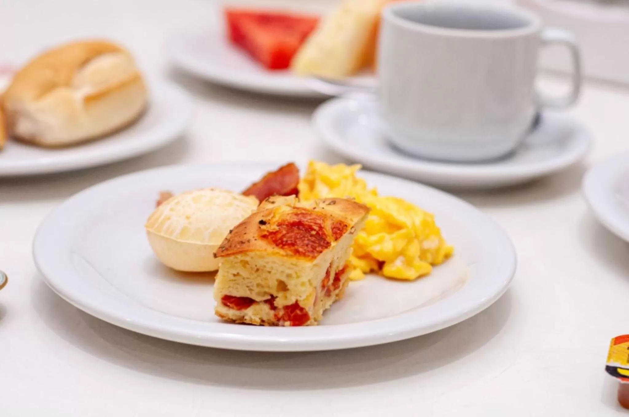 Breakfast in SMART IGUASSU HOTEL