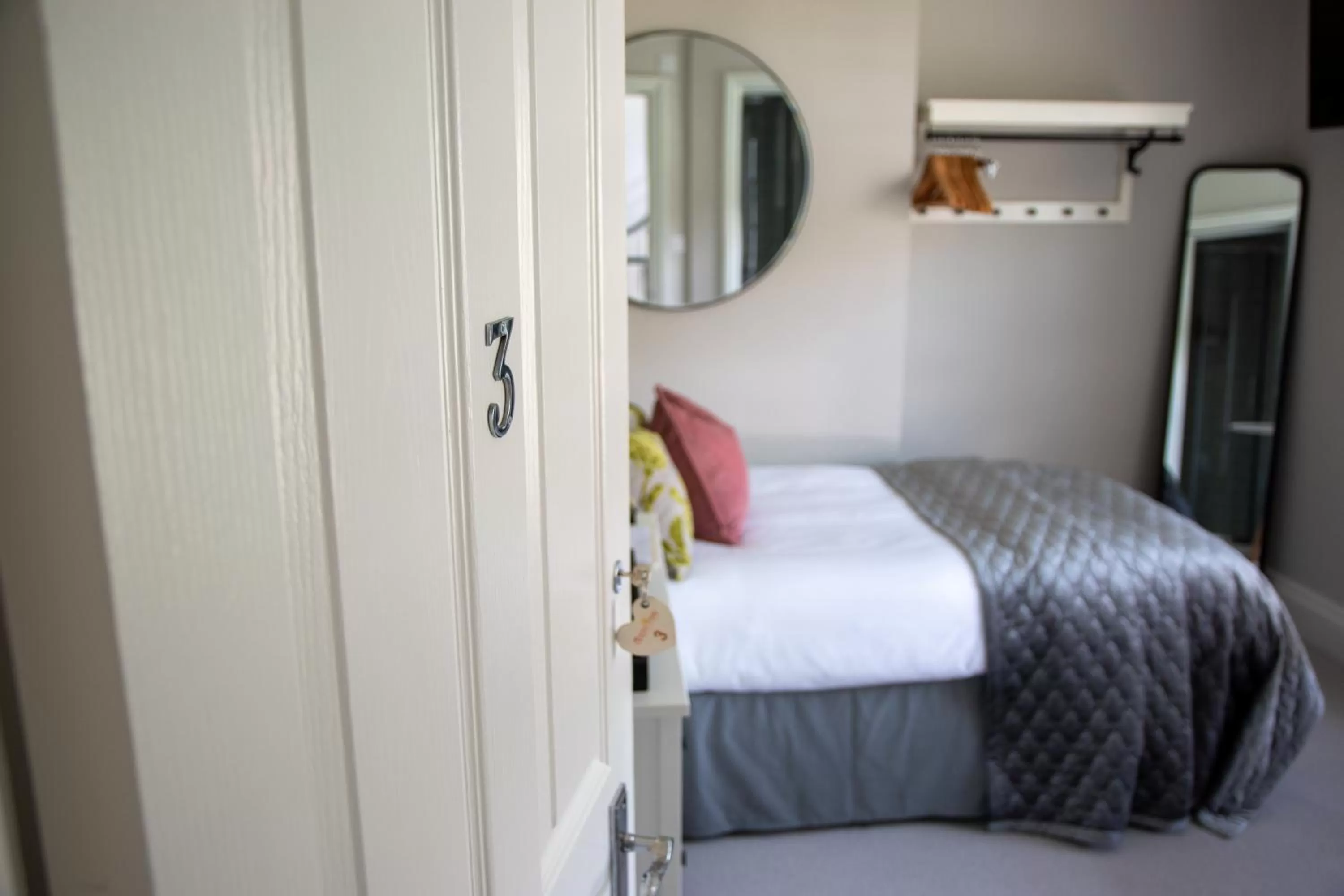 Bed in Apple Tree Bed and Breakfast