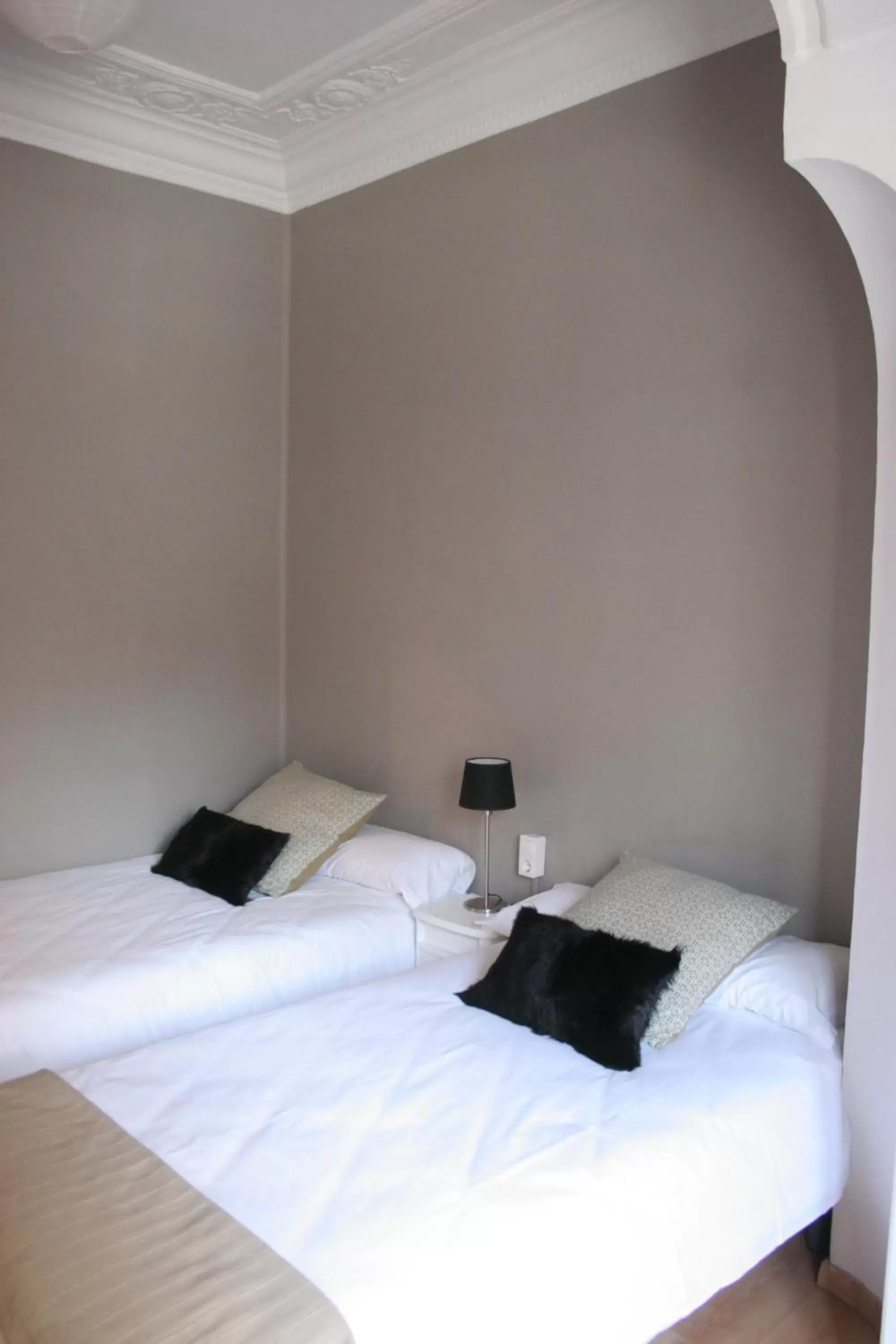 Twin Room with Shared Bathroom in 7 Moons B&B Twin Room with Shared Bathroom in 7 Moons B&B