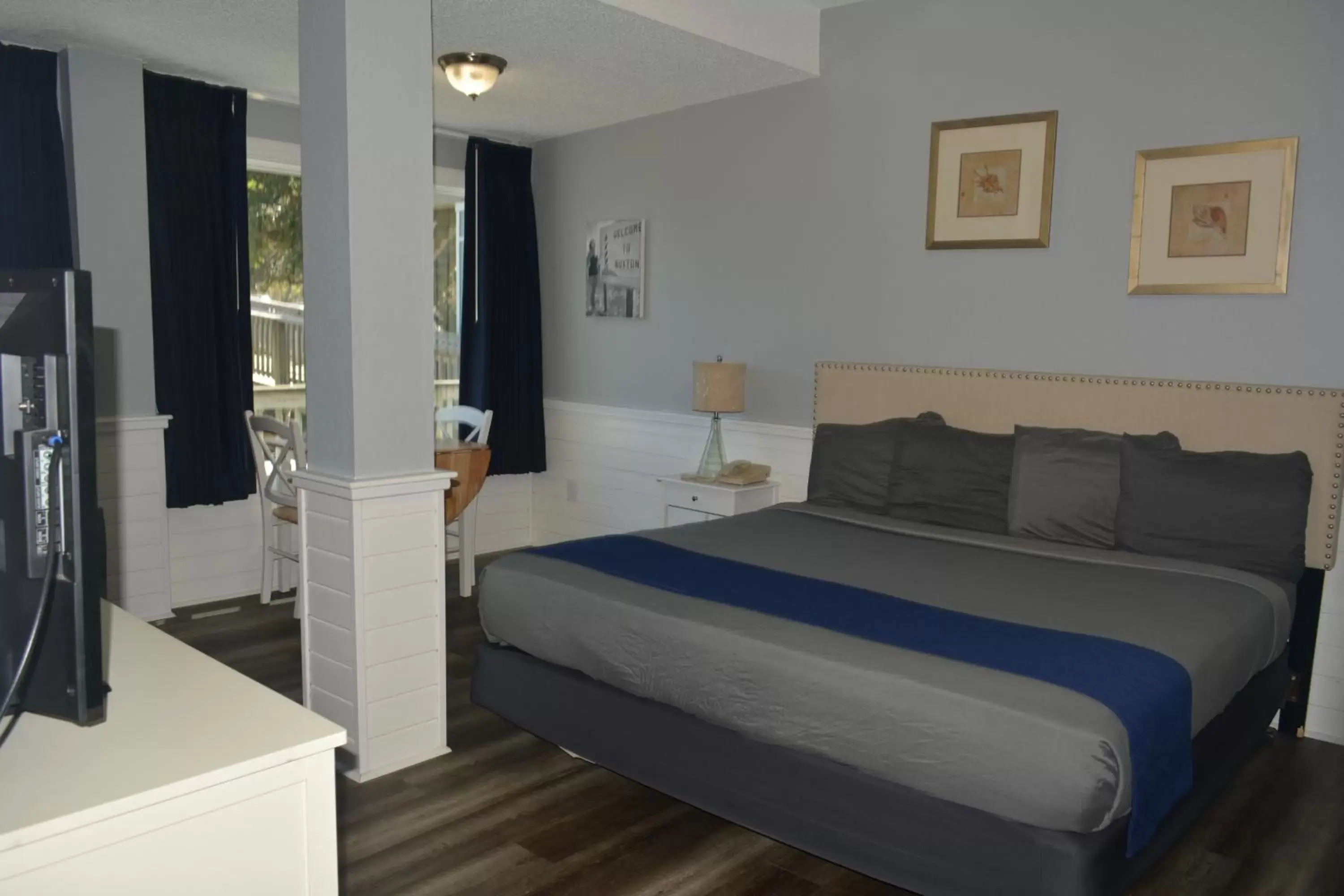 Standard Cozy King in The Inn at Corolla Standard Cozy King in The Inn at Corolla