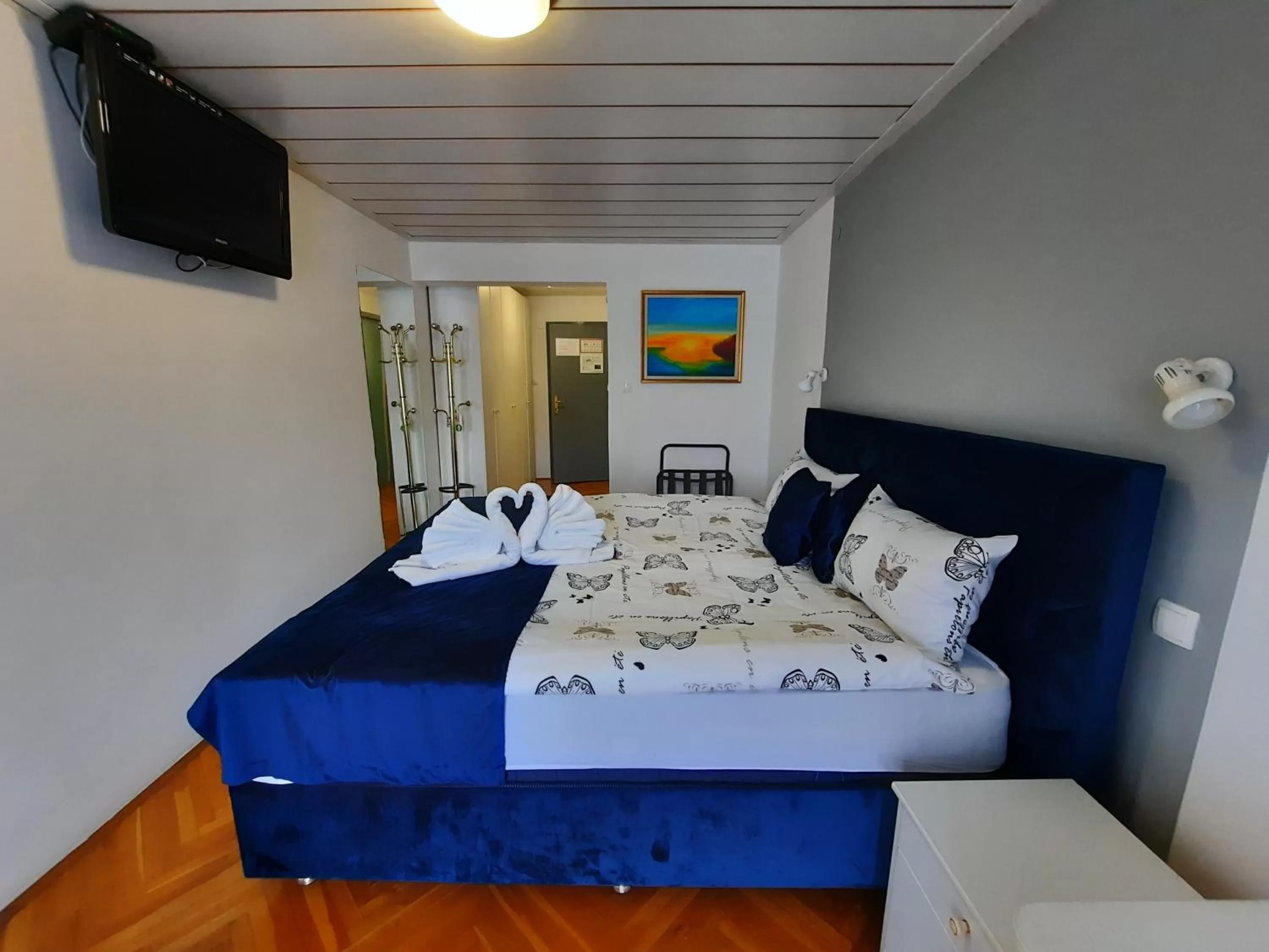 TV and multimedia in Gostisce Jezero