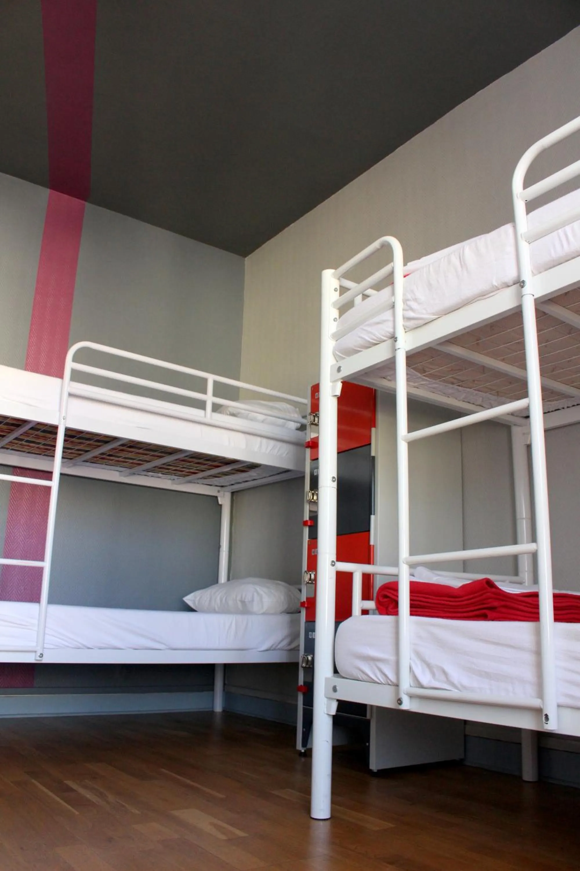 bunk bed in Arty Paris Porte de Versailles by River