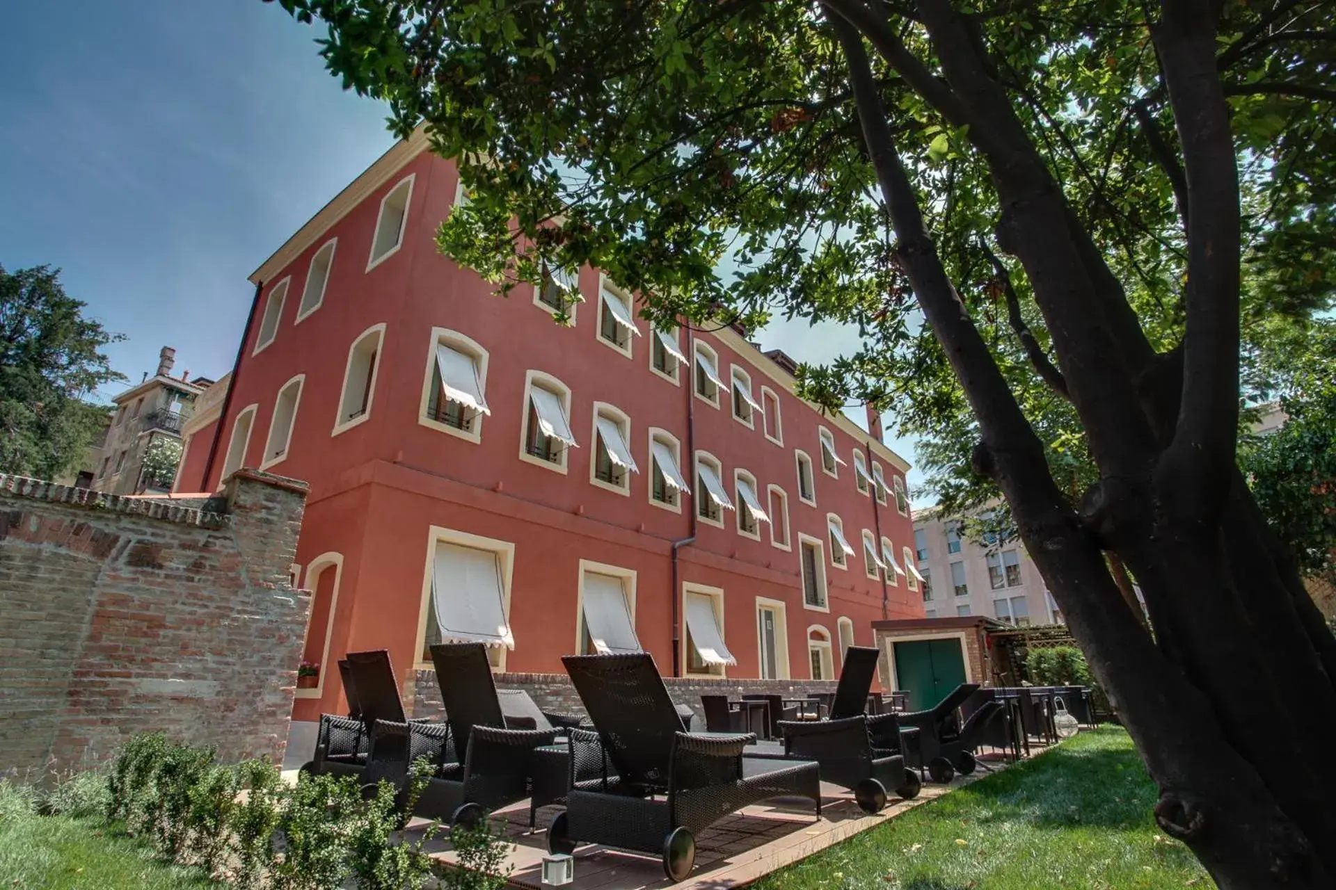 Double or Twin Room with Garden View in Hotel Moresco Double or Twin Room with Garden View in Hotel Moresco