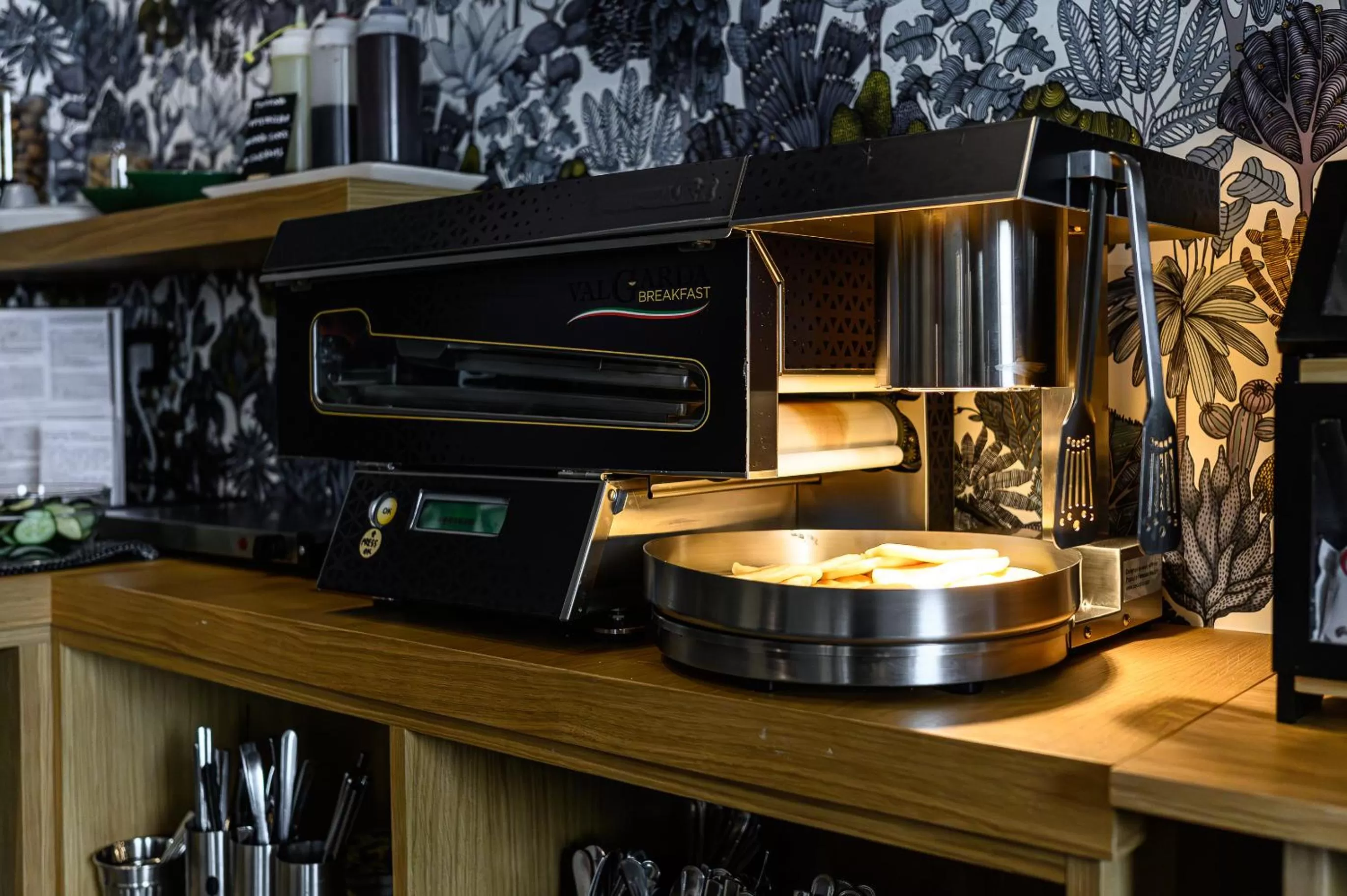 Breakfast in Central Lodge Hotel