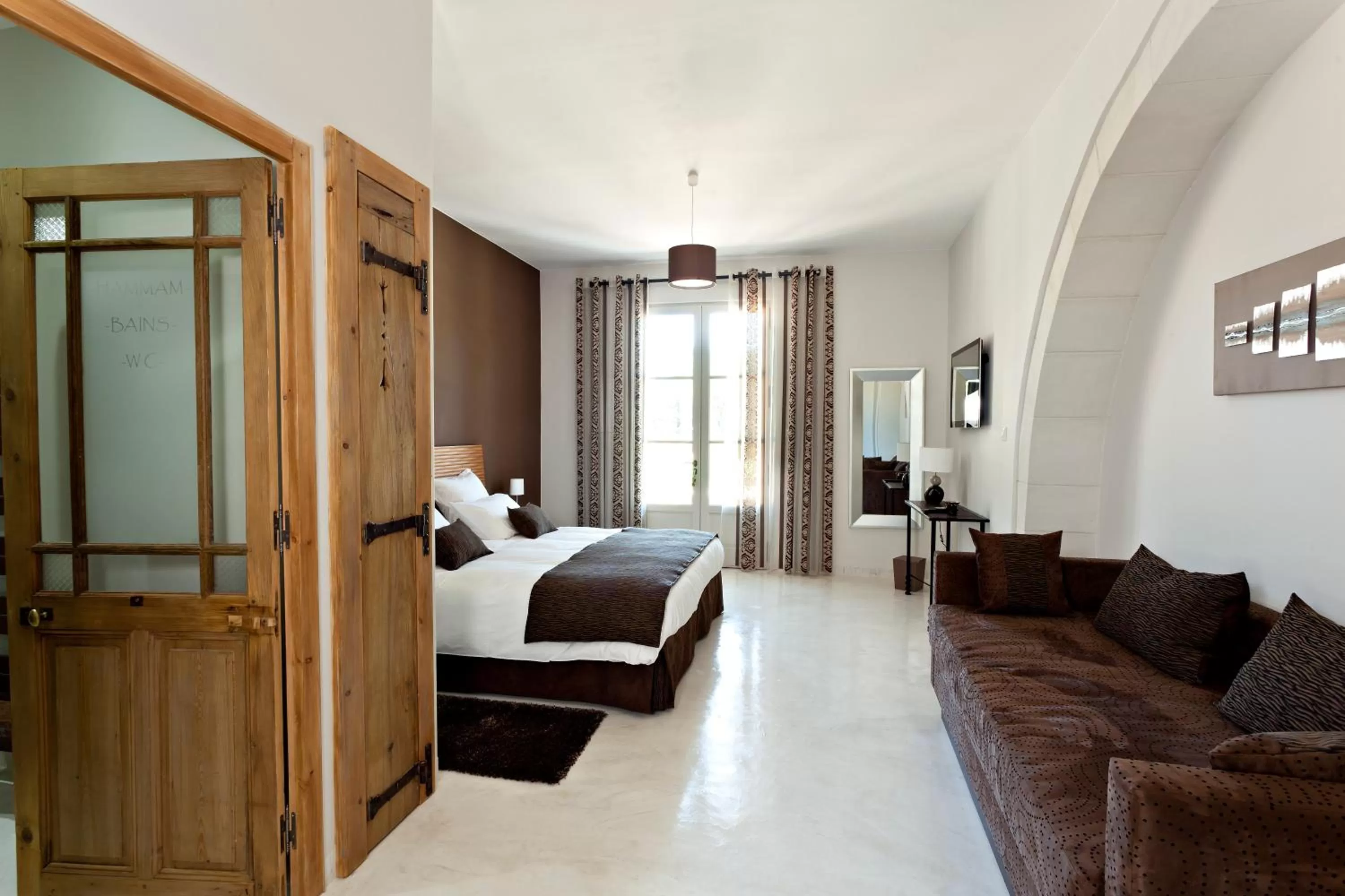 Bed in Le Mas de l'Espérance - Chambres d'hôtes de Prestige