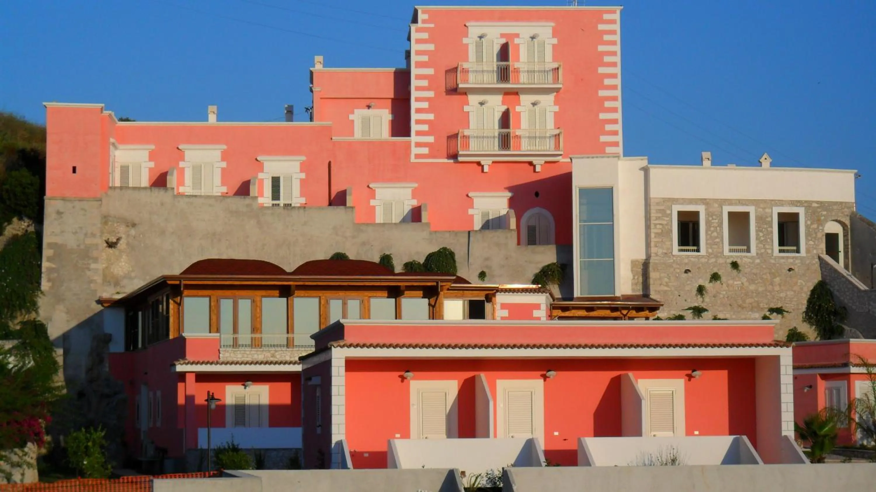 Facade/entrance in Hotel Boutique Il Castellino Relais