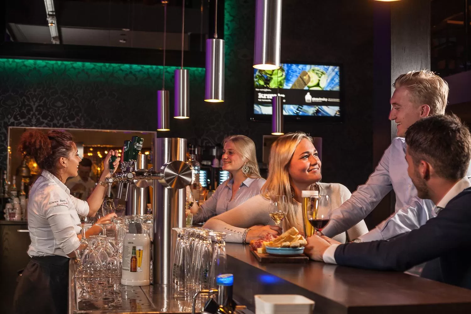 Lounge or bar in Stravinsky Slapen