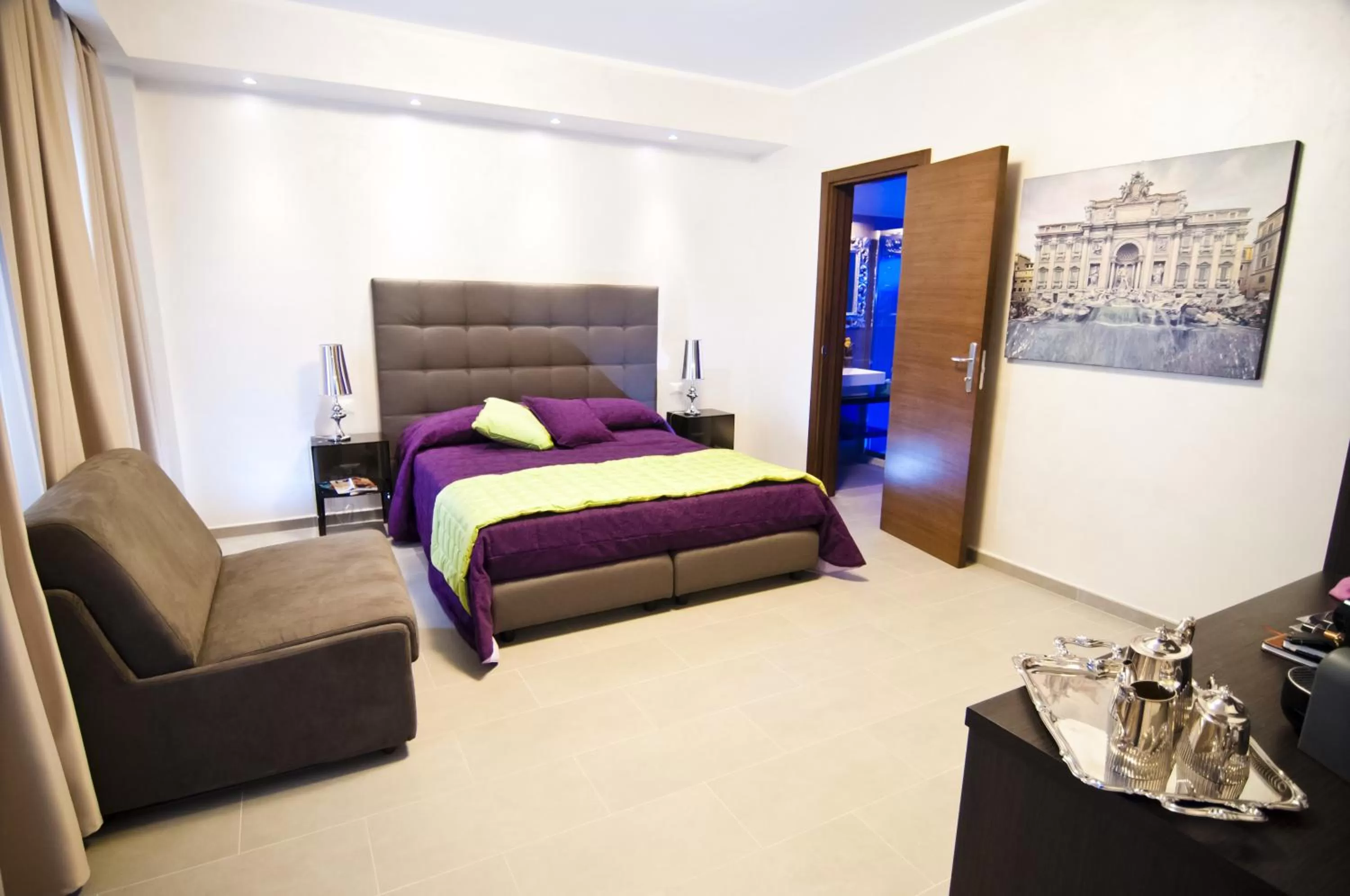 Photo of the whole room, Bed in Domus Fontis