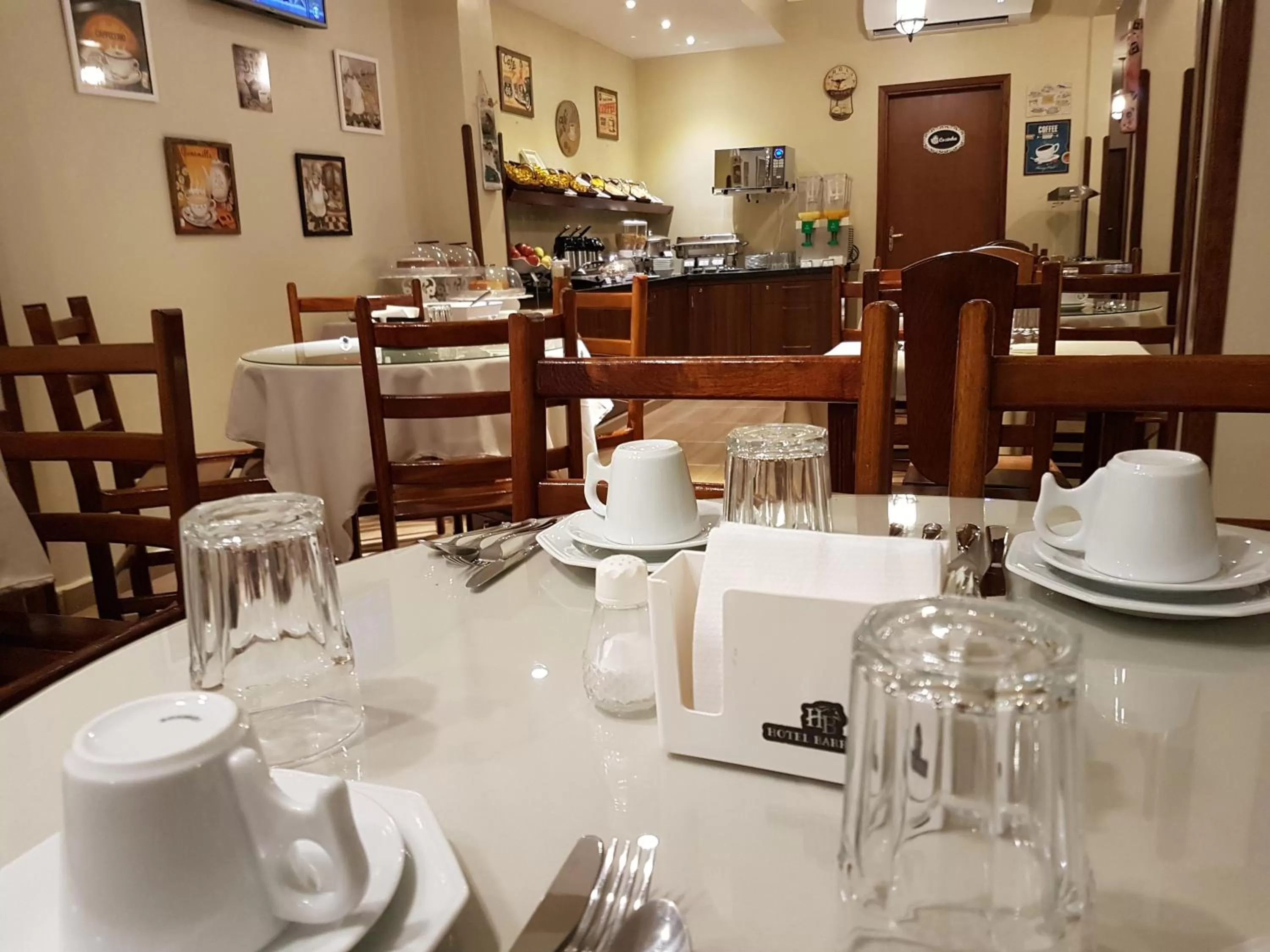 Breakfast, Restaurant/Places to Eat in Hotel Barretos