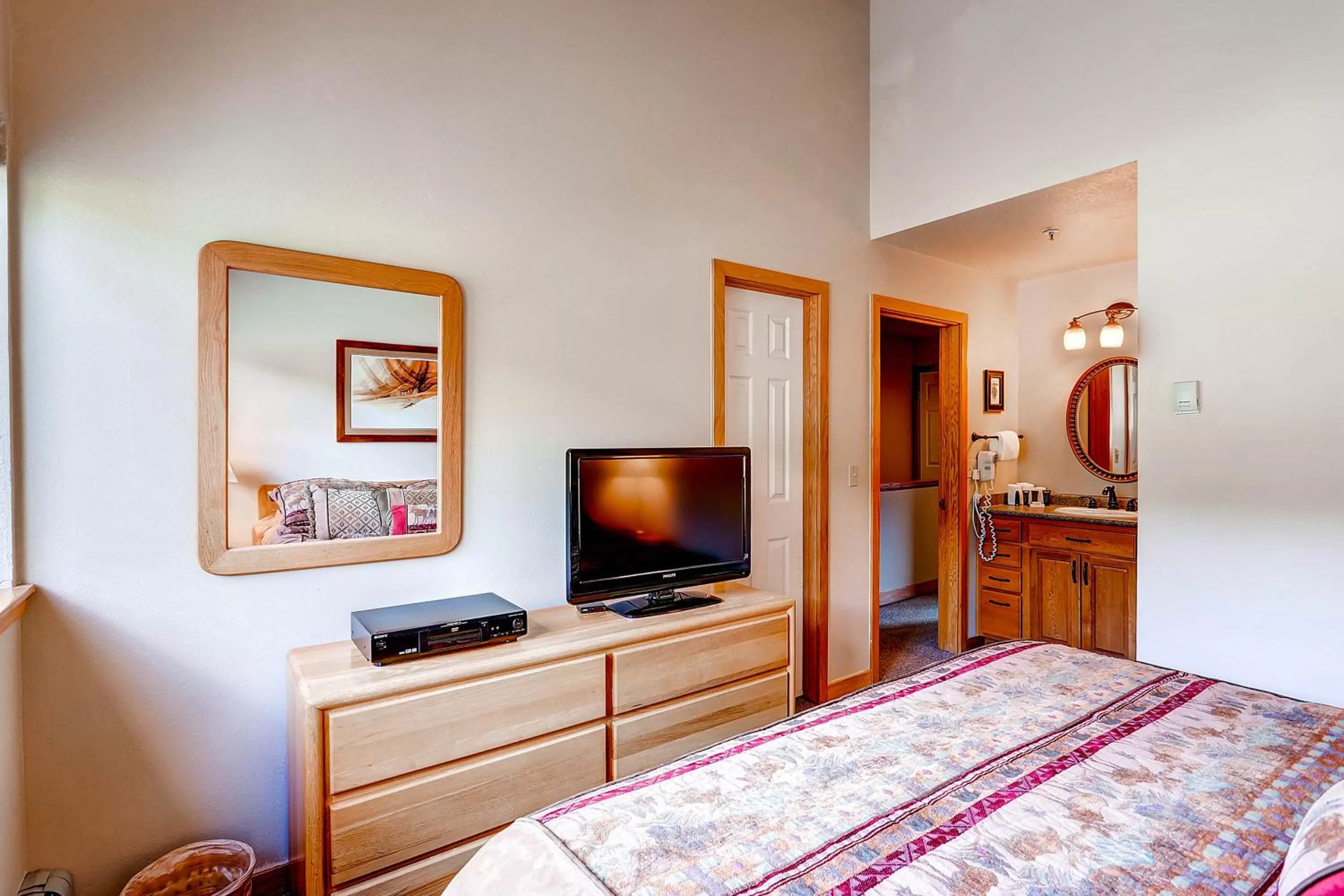 Bed in Lakeside Village by Vail Resorts