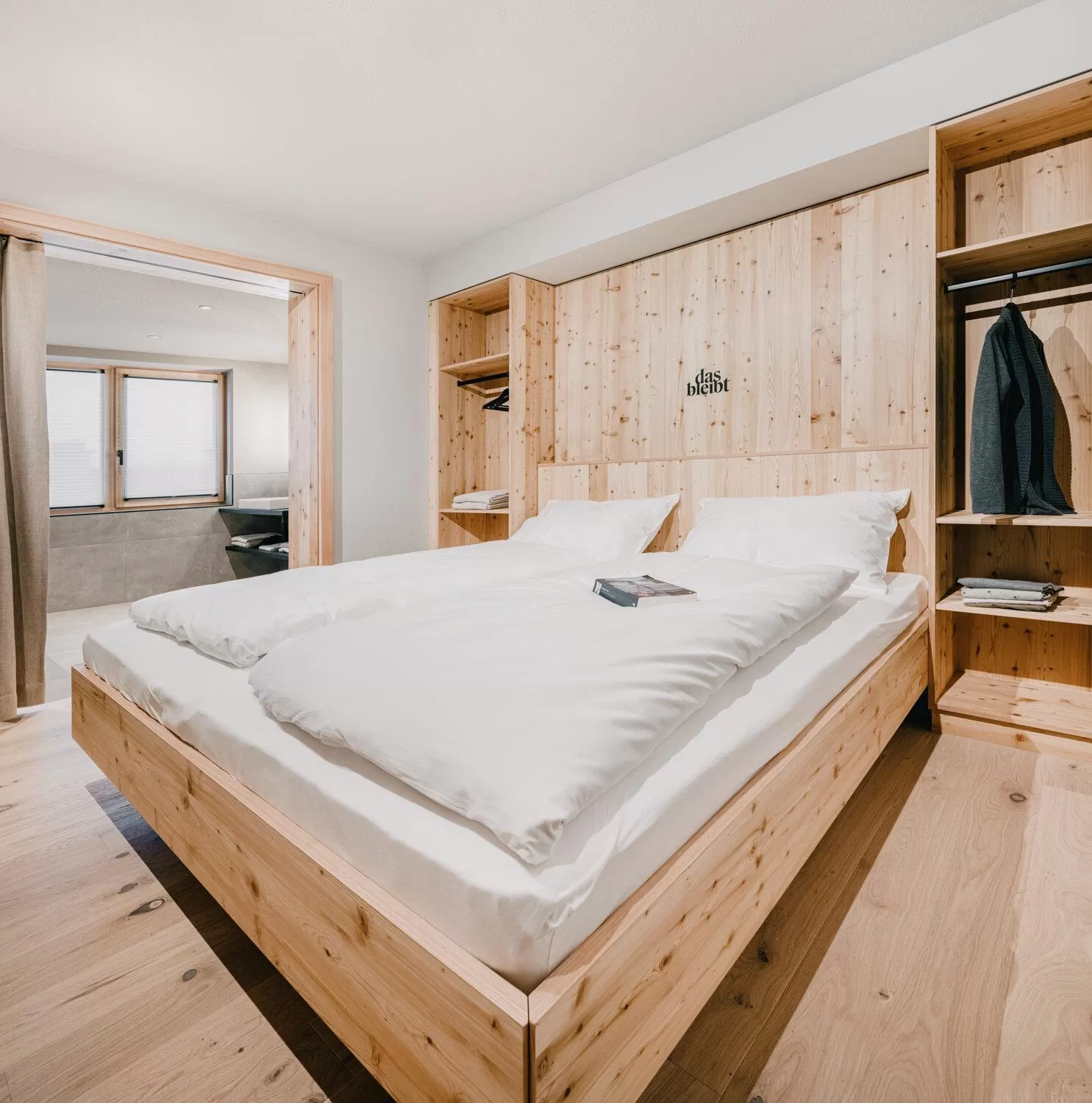 Bed in das bleibt Alpine Suites