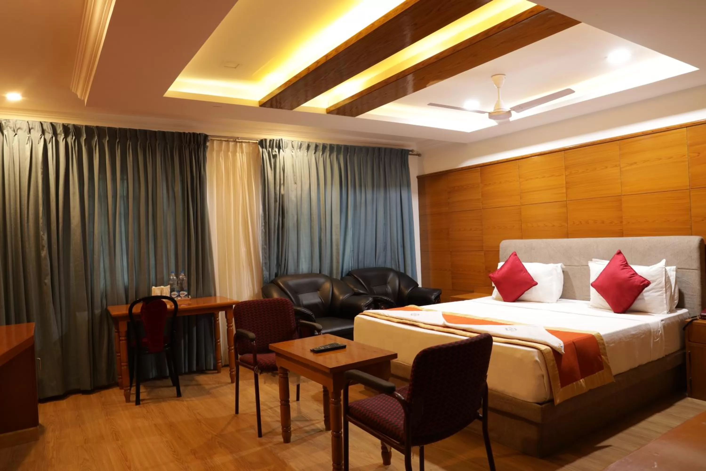 Suite in Hotel PVK Grand Dindigul