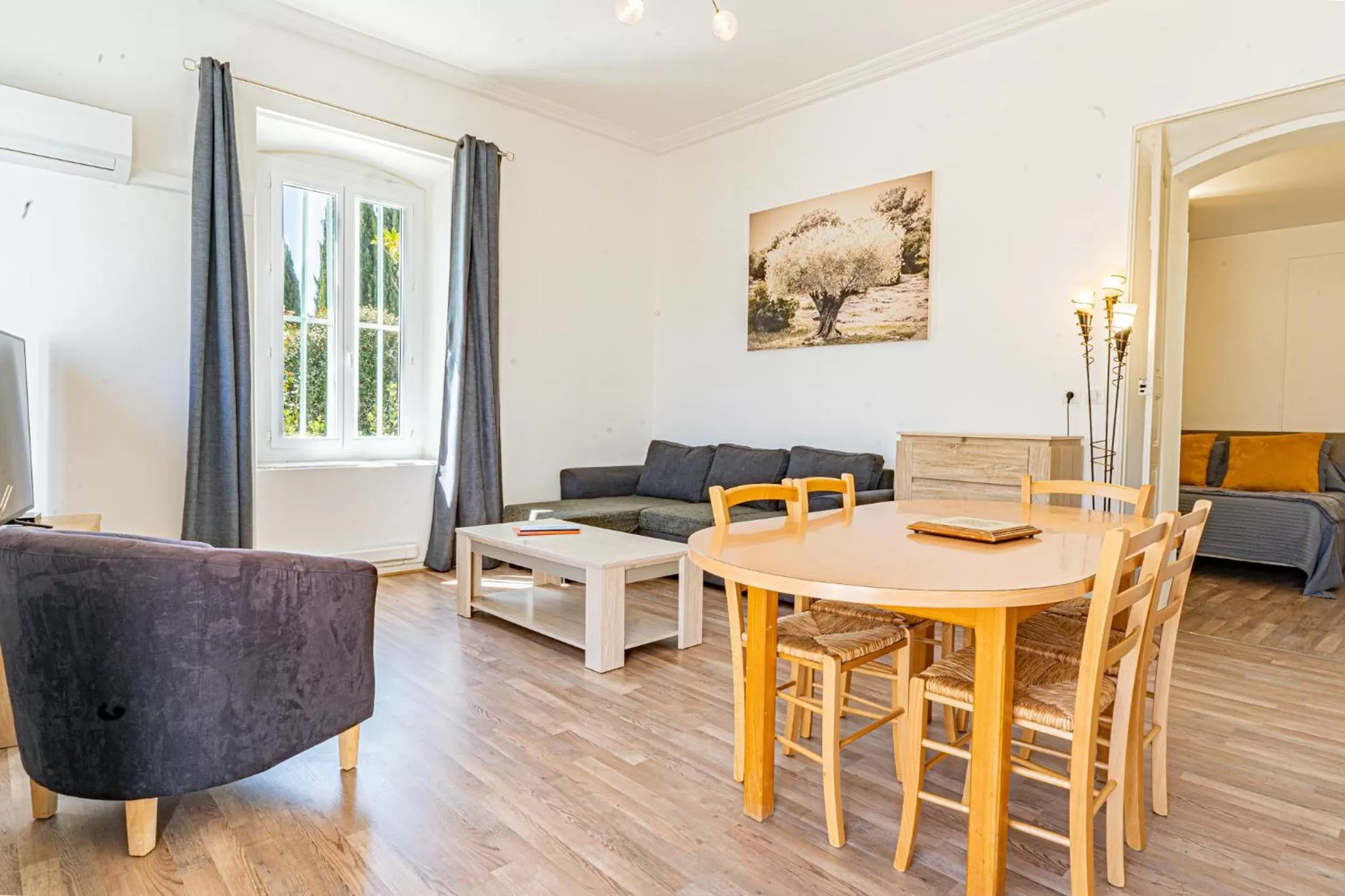 Property building in Domaine de l'Aufrene