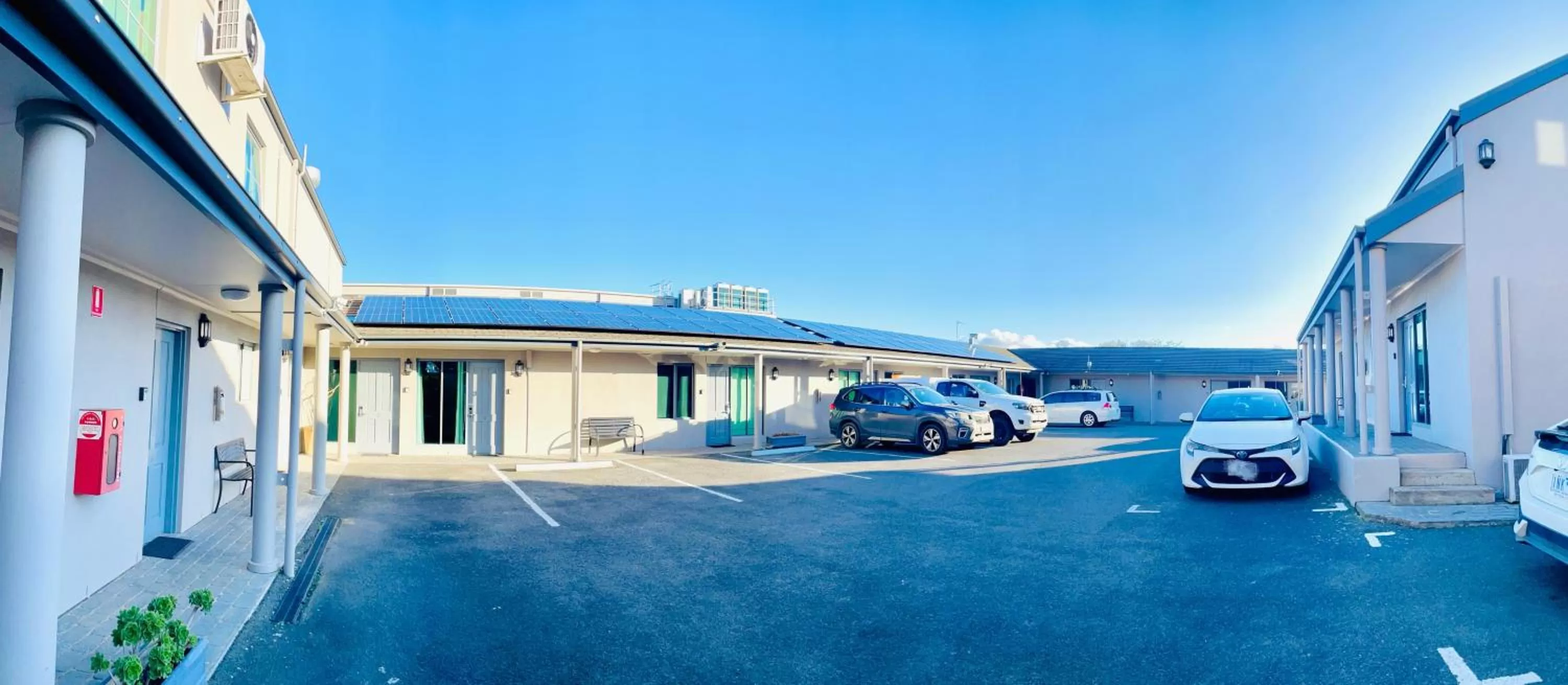 Parking in The Menzies Ballarat