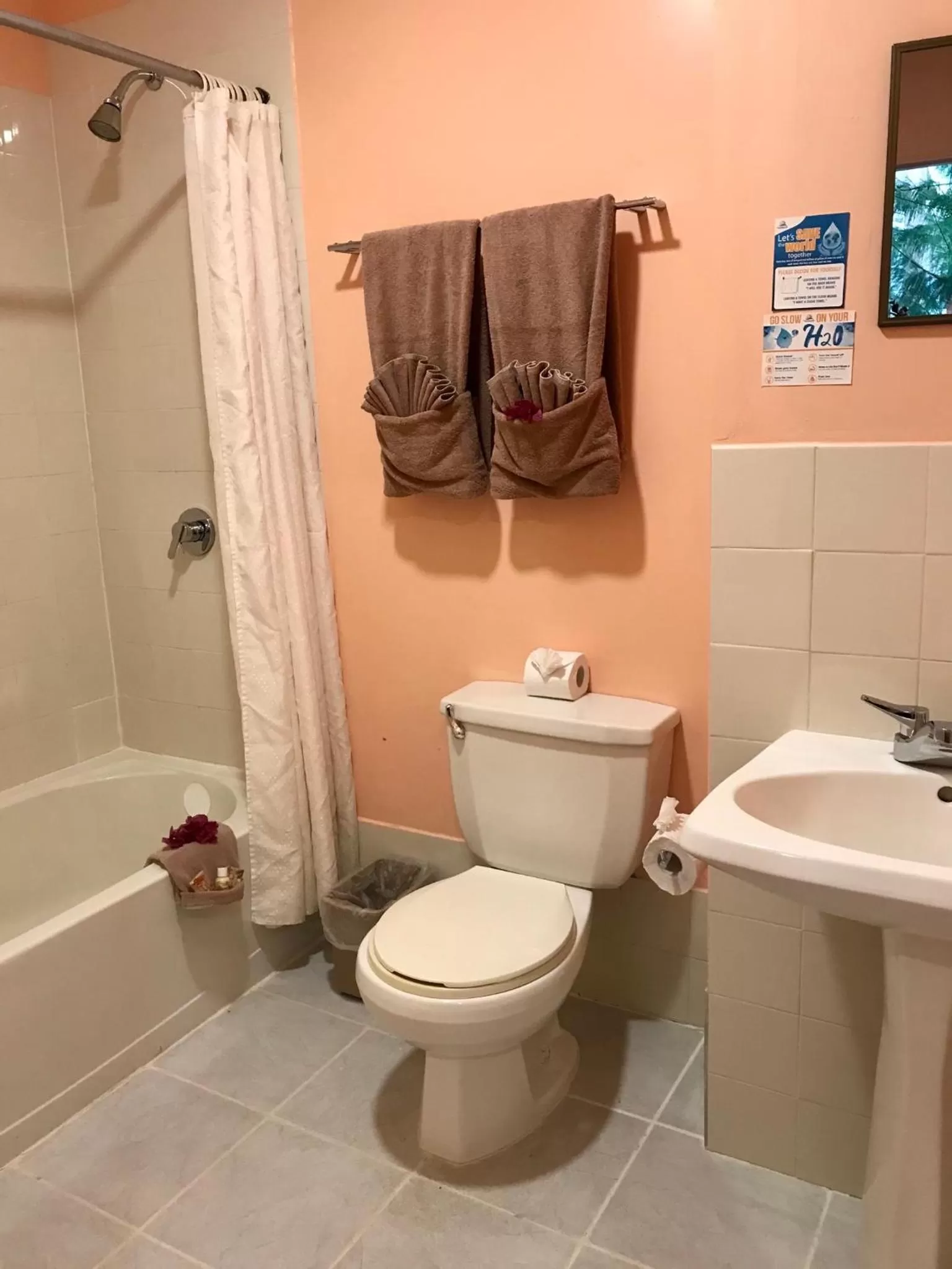 Bathroom in Tropical Paradise