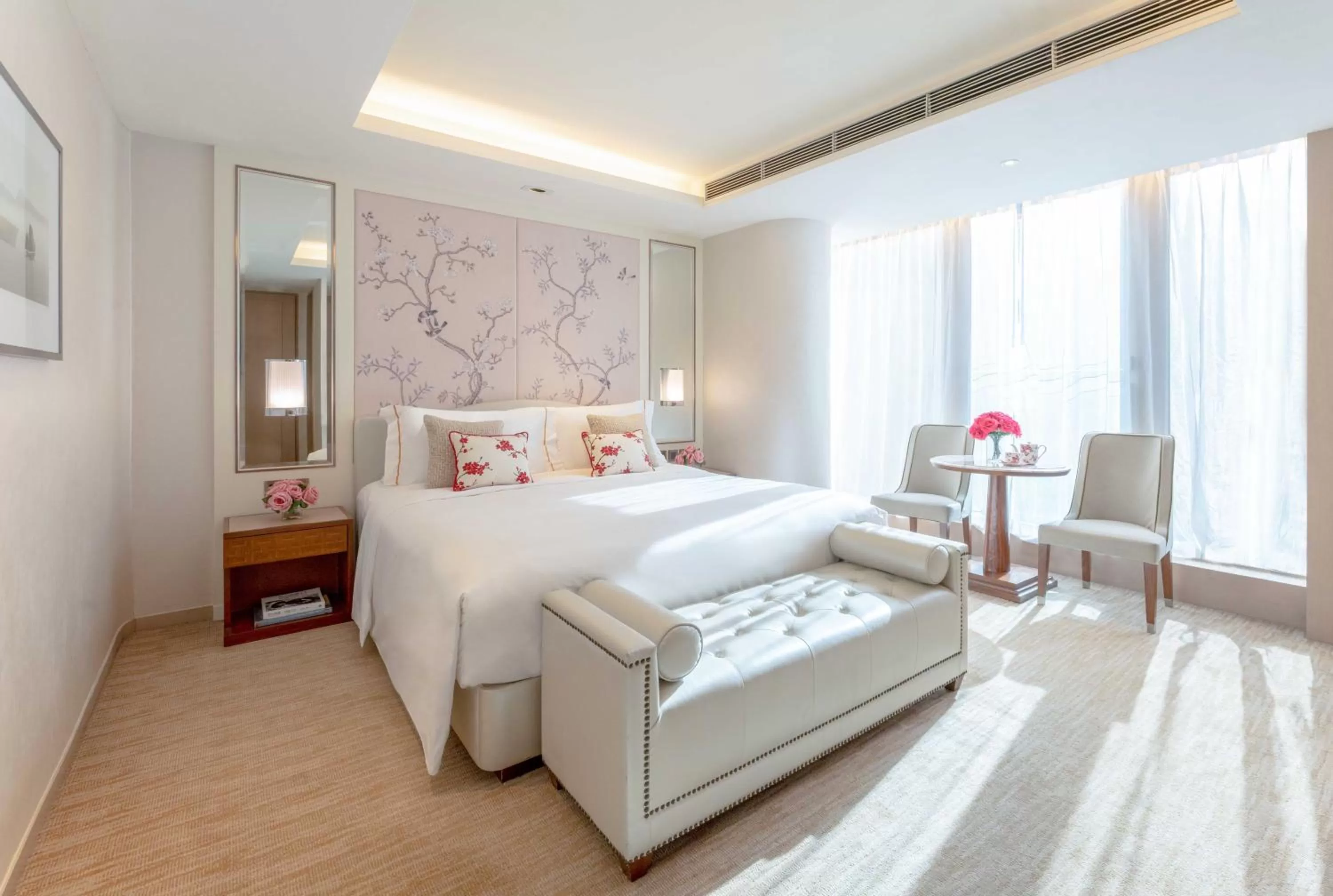 Bedroom, Bed in The Pottinger Hong Kong