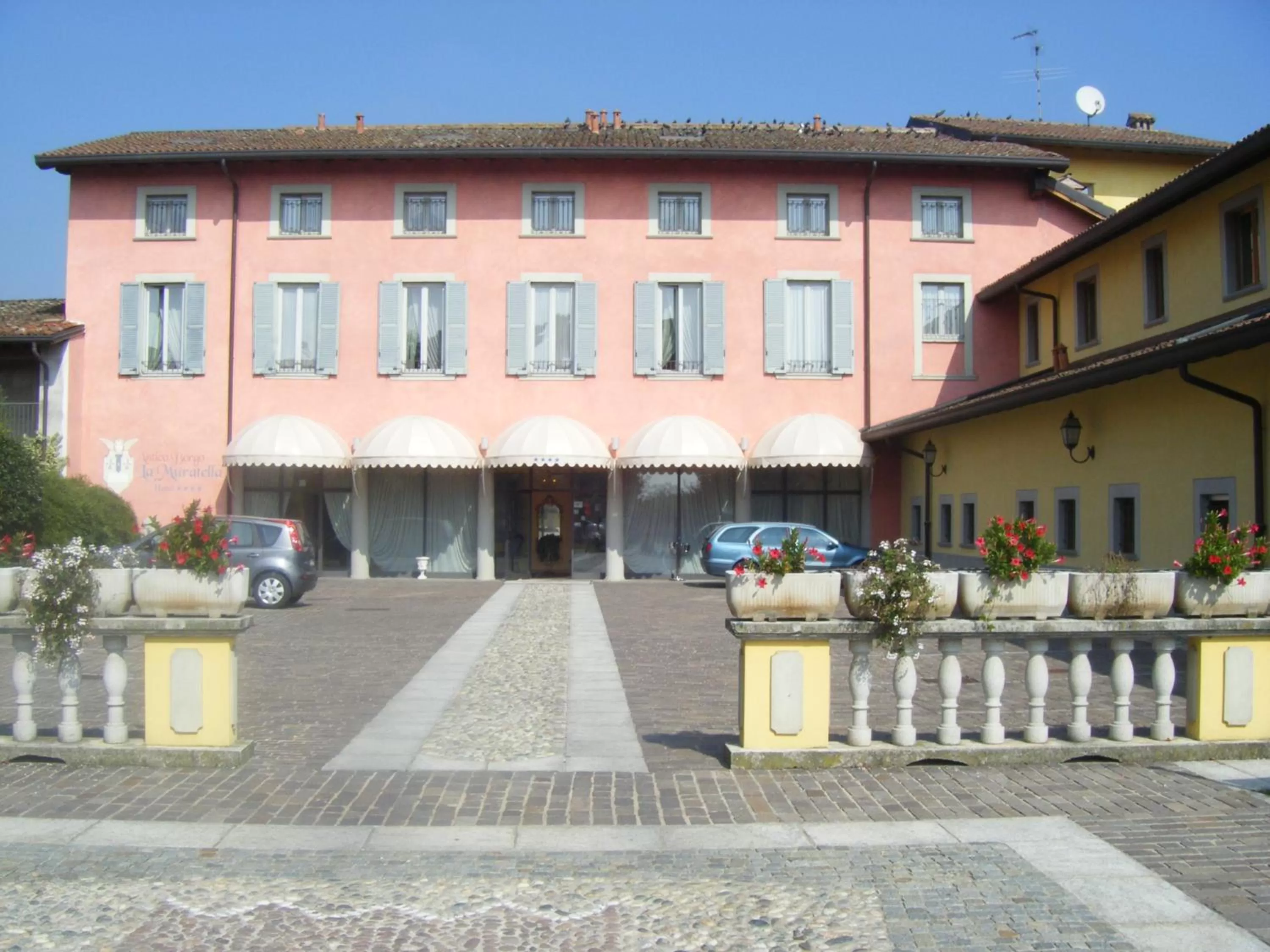 Property building in Bes Hotel Bergamo Cologno al Serio