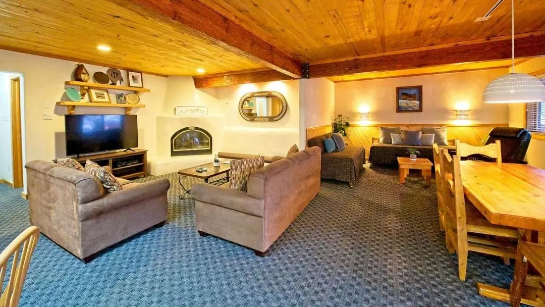 Sitzmark Sports Lodge