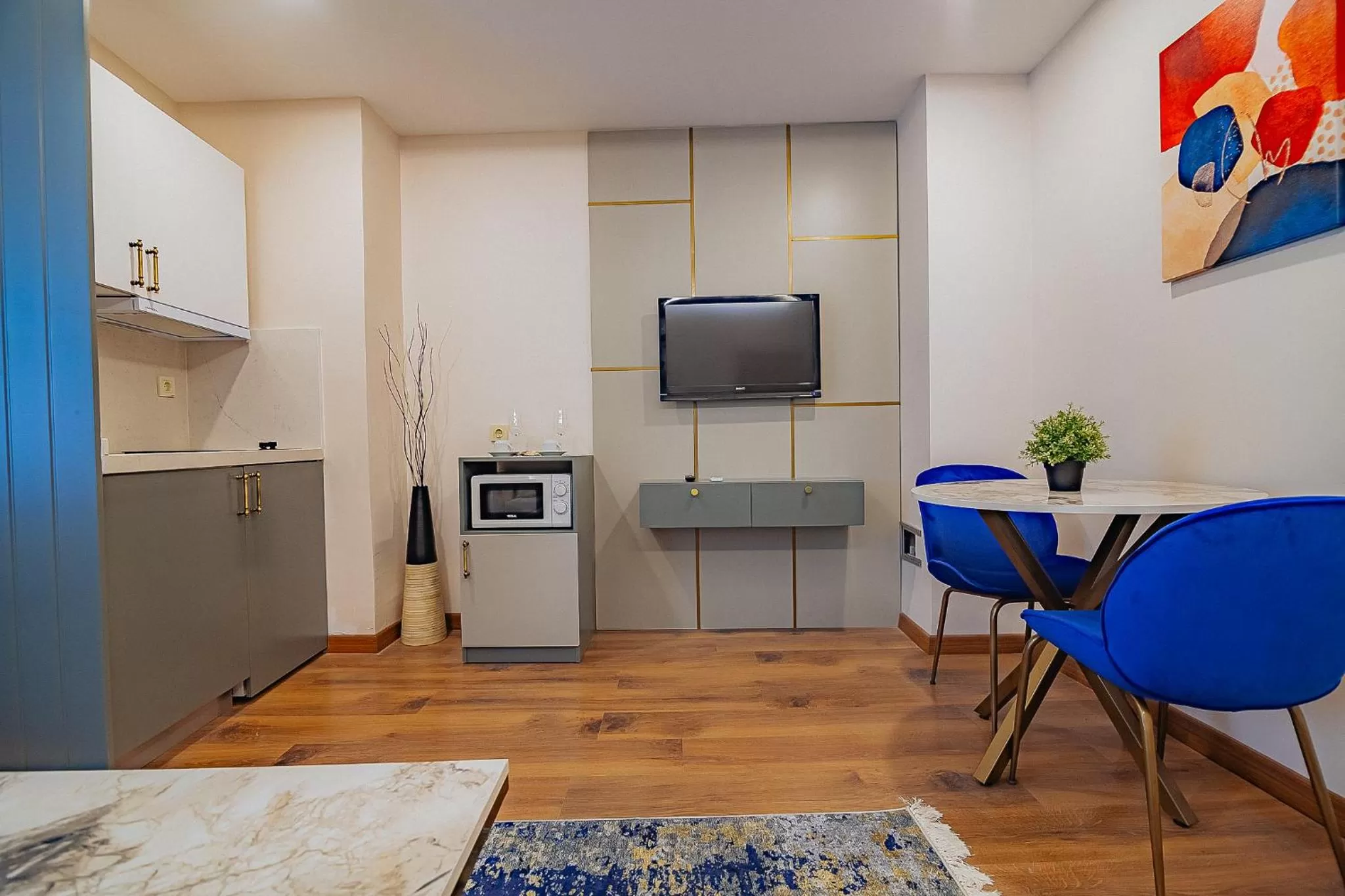 Kitchen or kitchenette in The Milltown Hotel