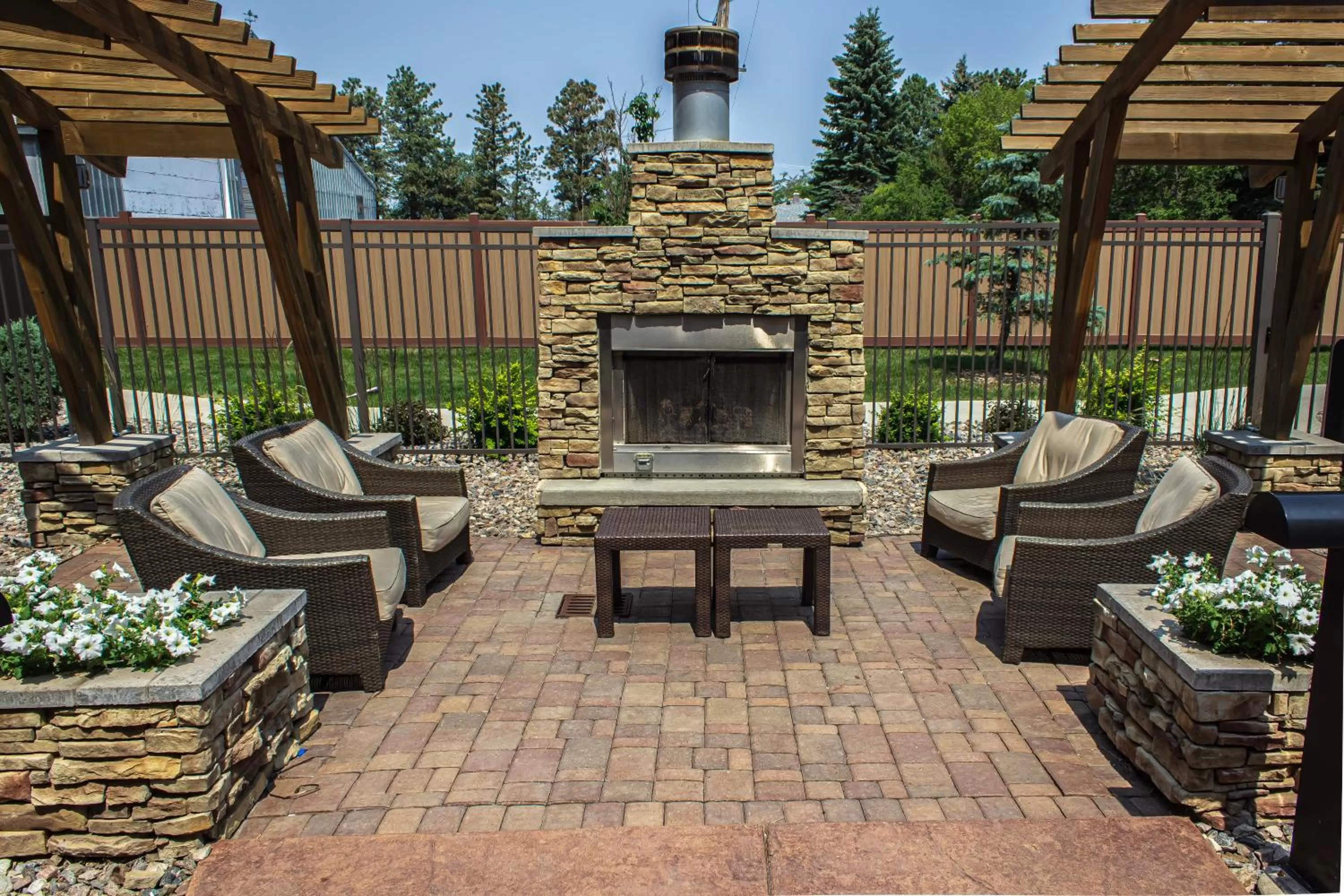 Balcony/Terrace in Staybridge Suites Minot by IHG