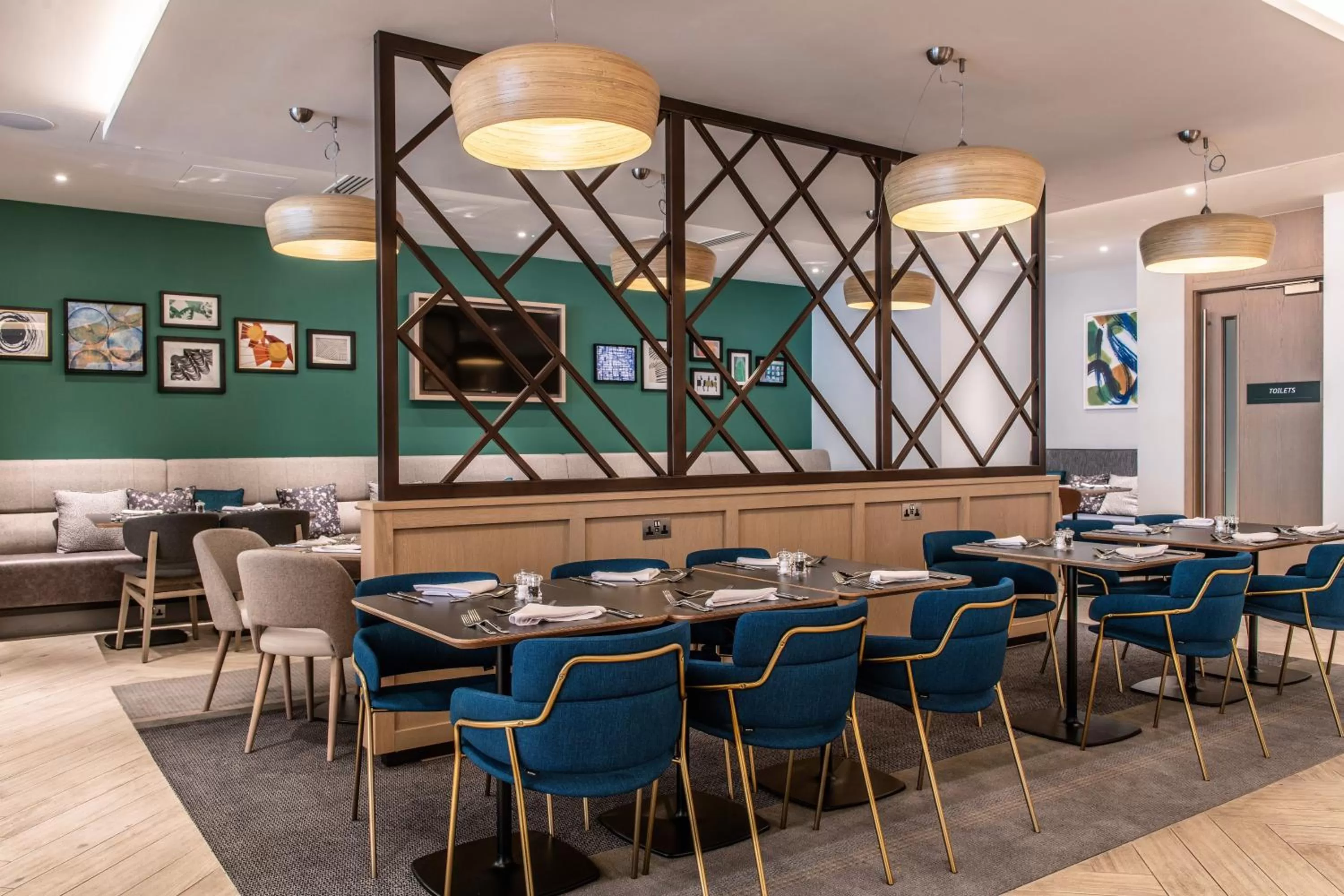 Restaurant/places to eat in Holiday Inn London-Shepperton by IHG
