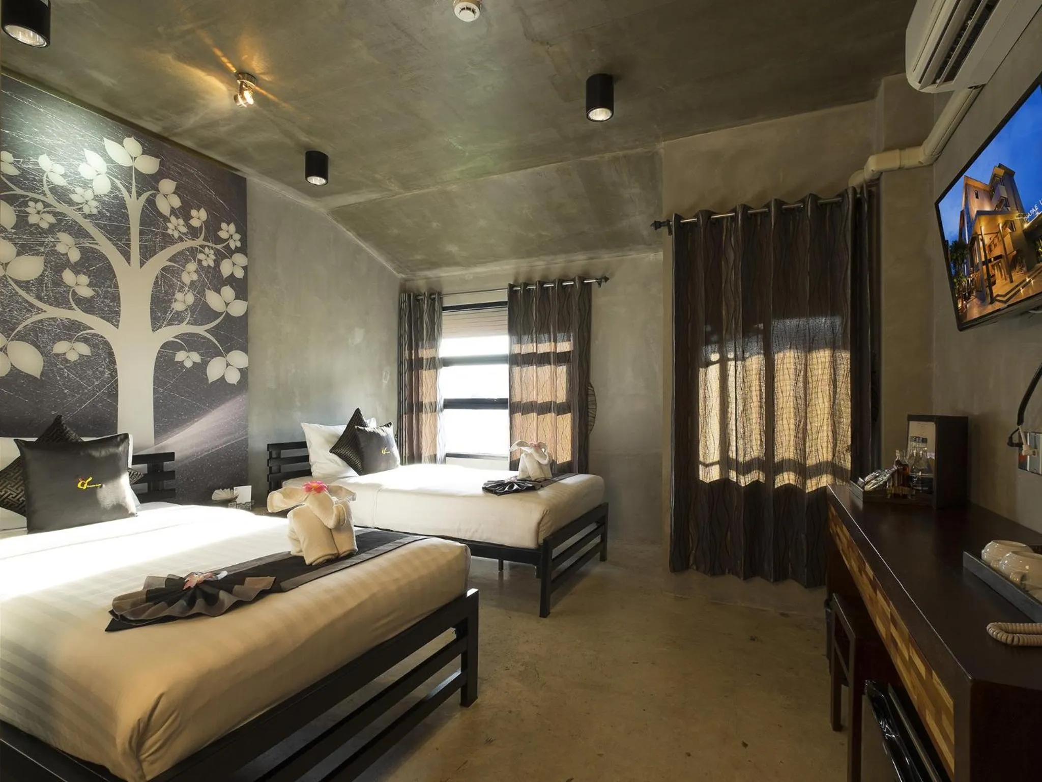 Deluxe Twin Room in Thapae Loft