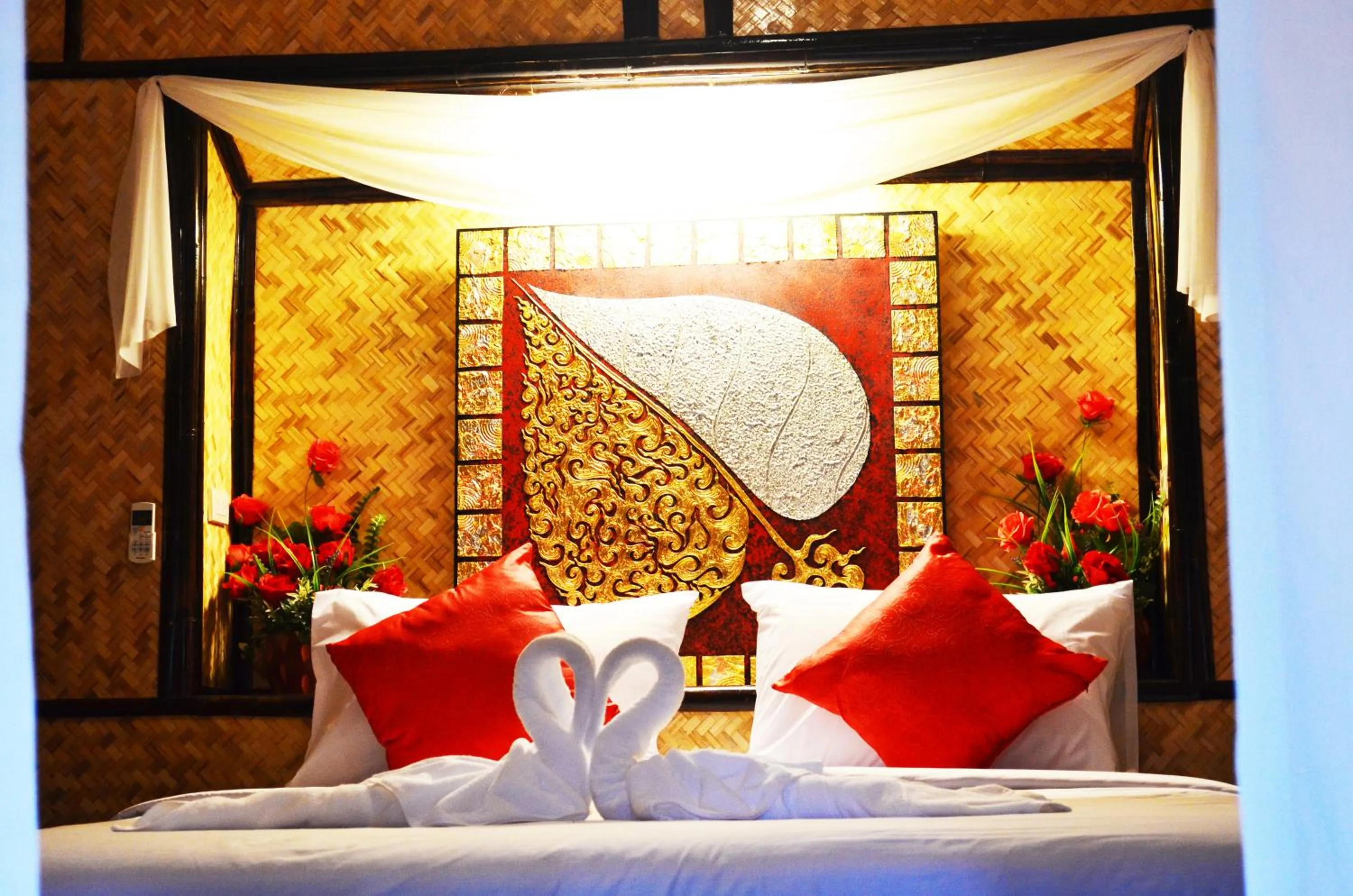 Bedroom, Bed in Eco Lanta Hideaway Beach Resort