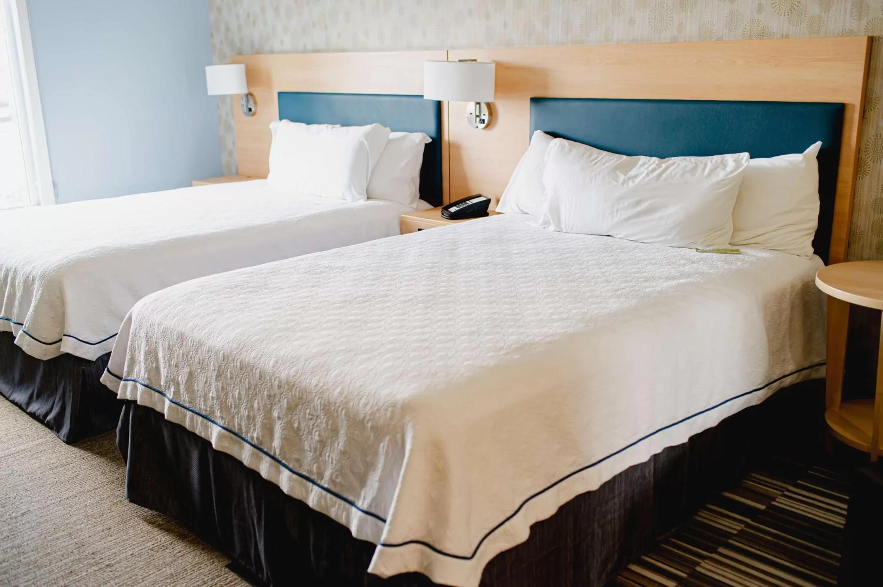 Bed in Home2 Suites By Hilton McAllen