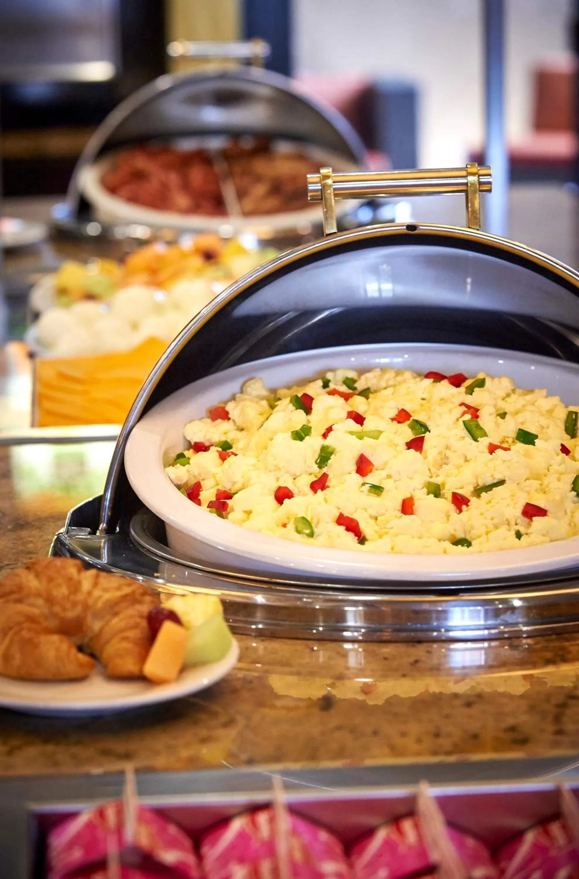 Restaurant/places to eat in Staybridge Suites Hamilton - Downtown by IHG