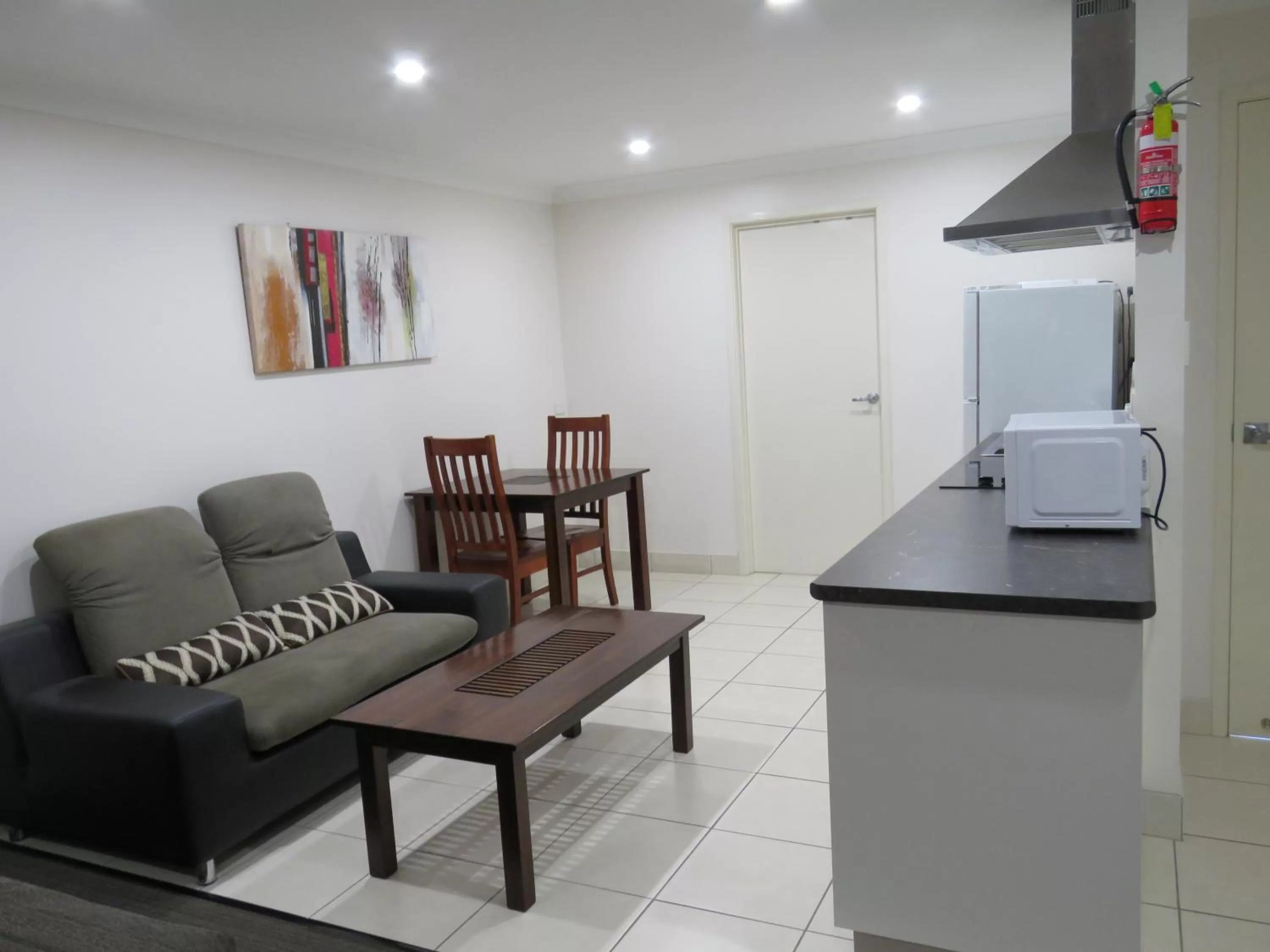 Seating Area in Emerald Gardens Motel & Apartments