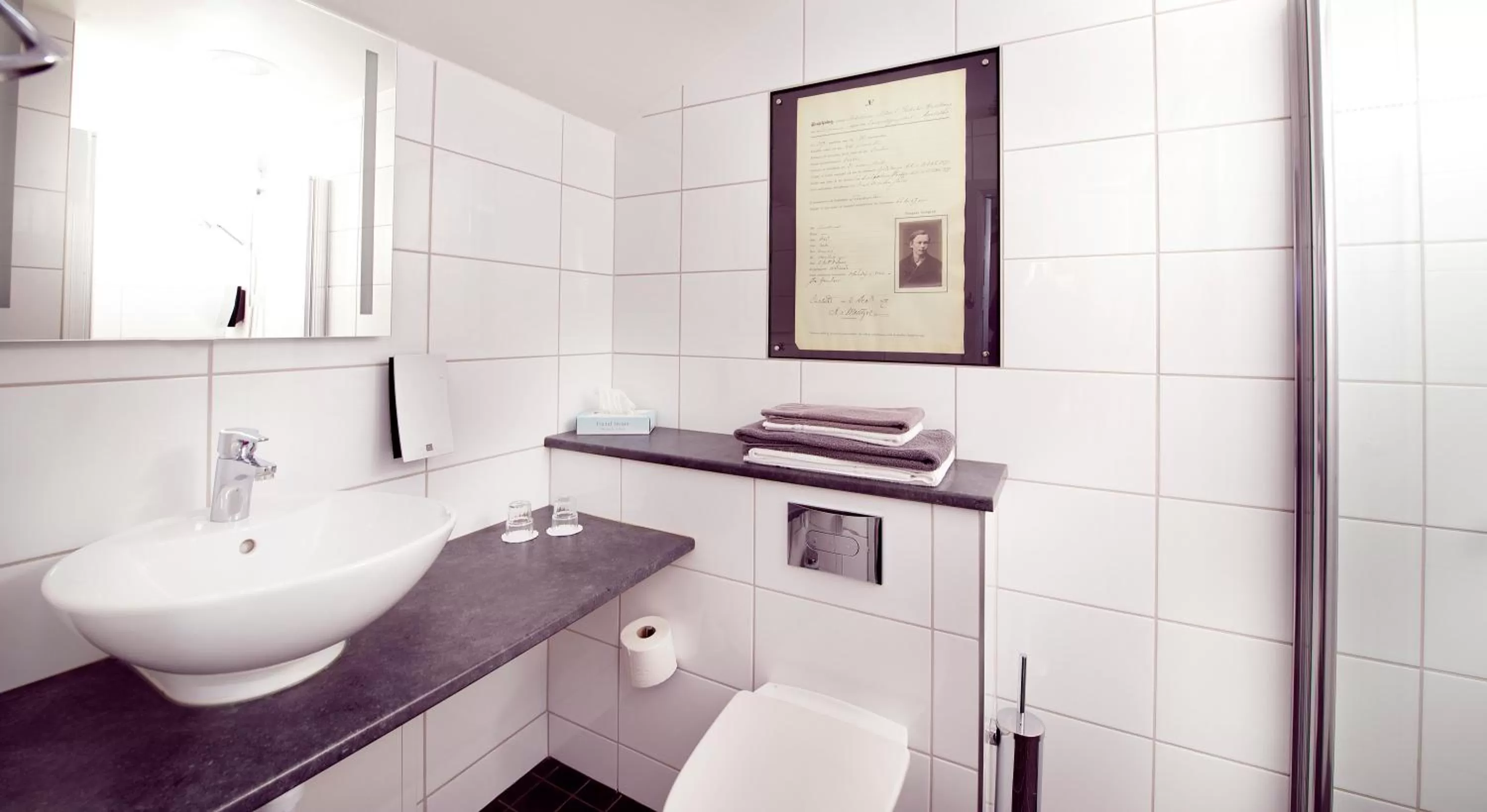 Bathroom in Home Hotel Bilan