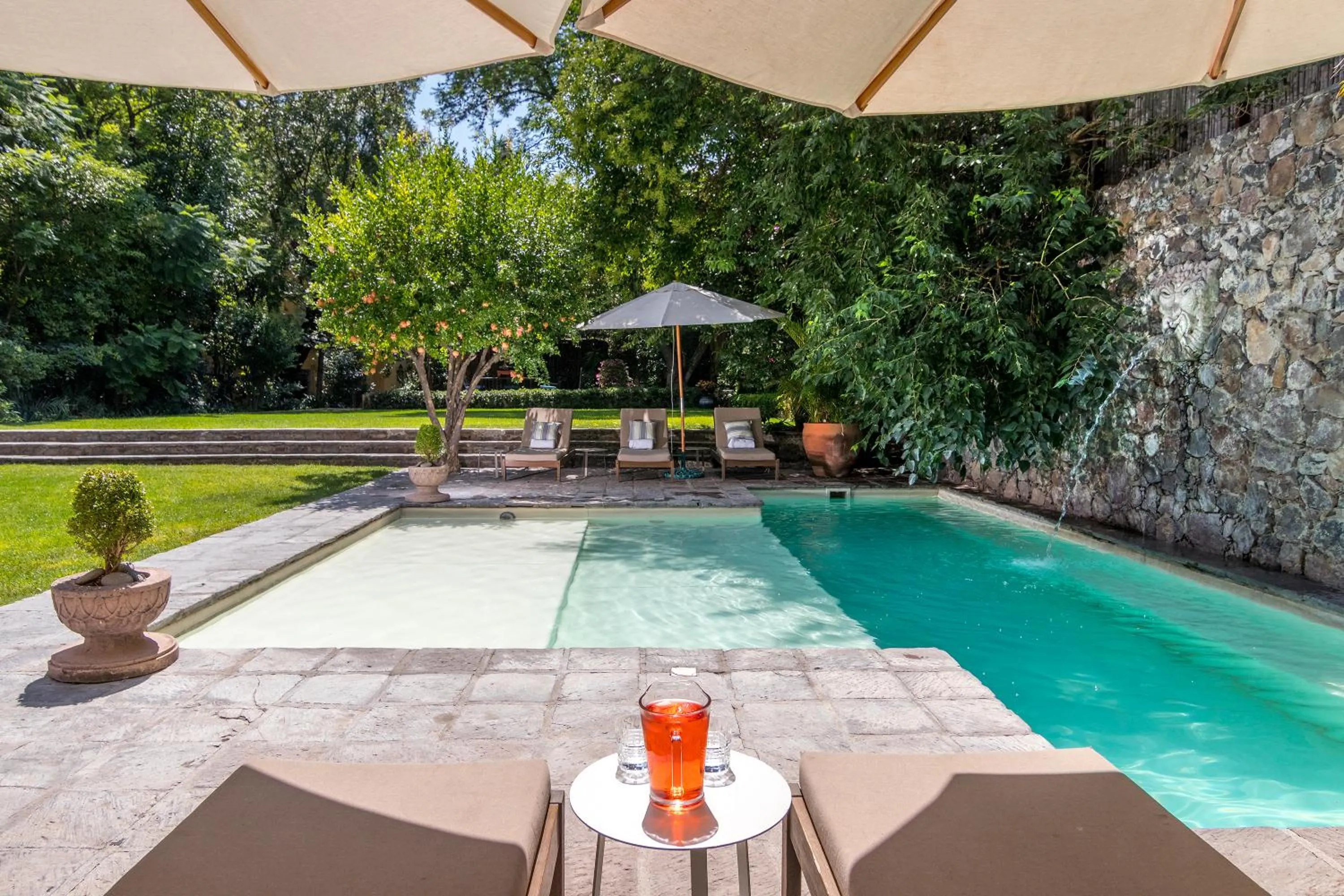 Spring in Villa Santa Mónica