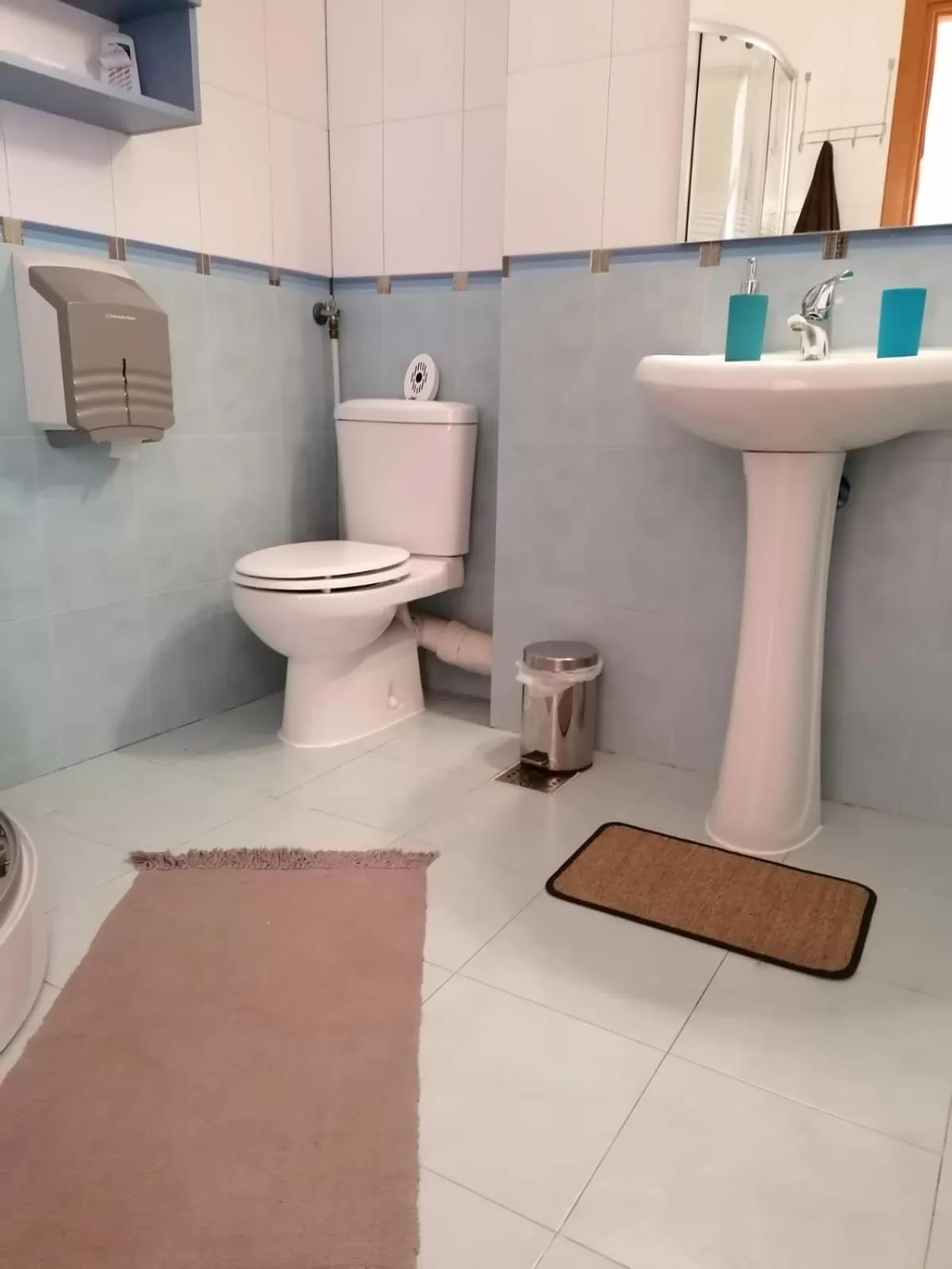 Toilet, Bathroom in Villa Edera Residence - Gazda Profesionista