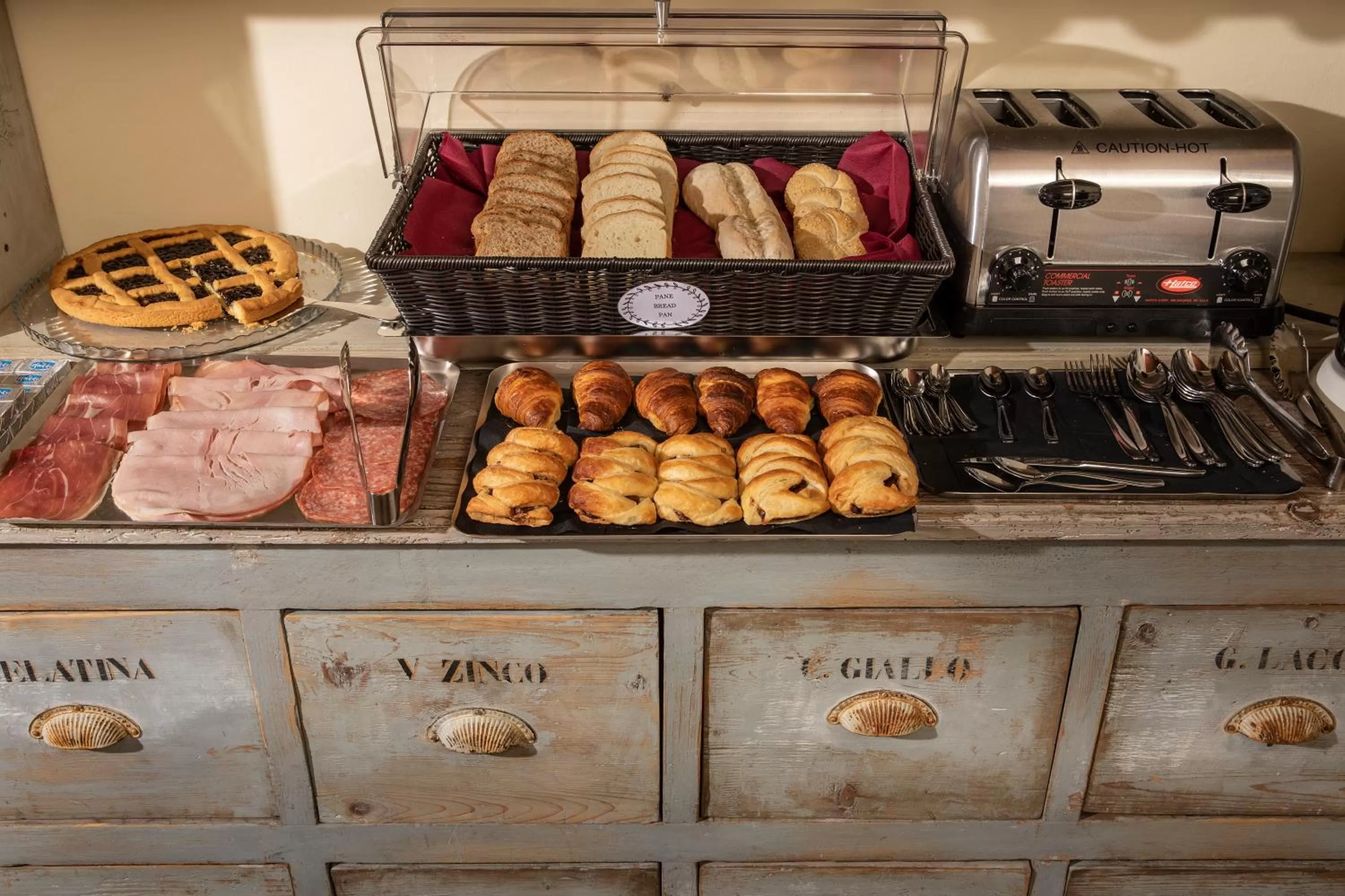 Breakfast in Palazzo Martellini Residenza d'epoca